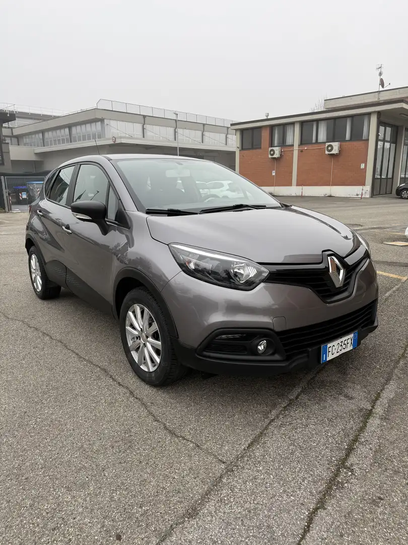 Renault Captur 0.9 tce Zen (live) 90cv E6 - 2