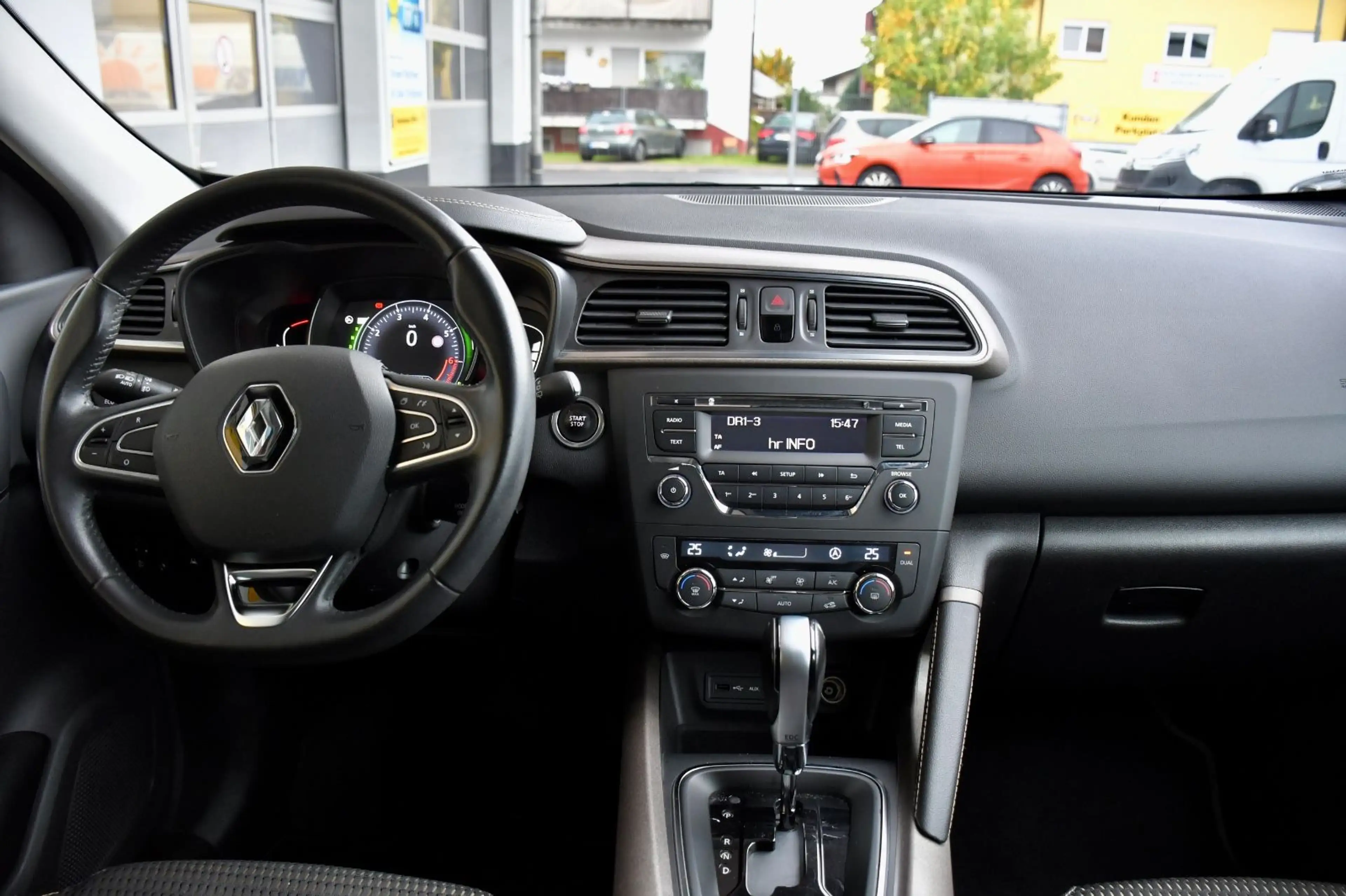 Renault Kadjar XMOD 1.Hand Sitzh LaneAssist Klima Tempom — photo 11