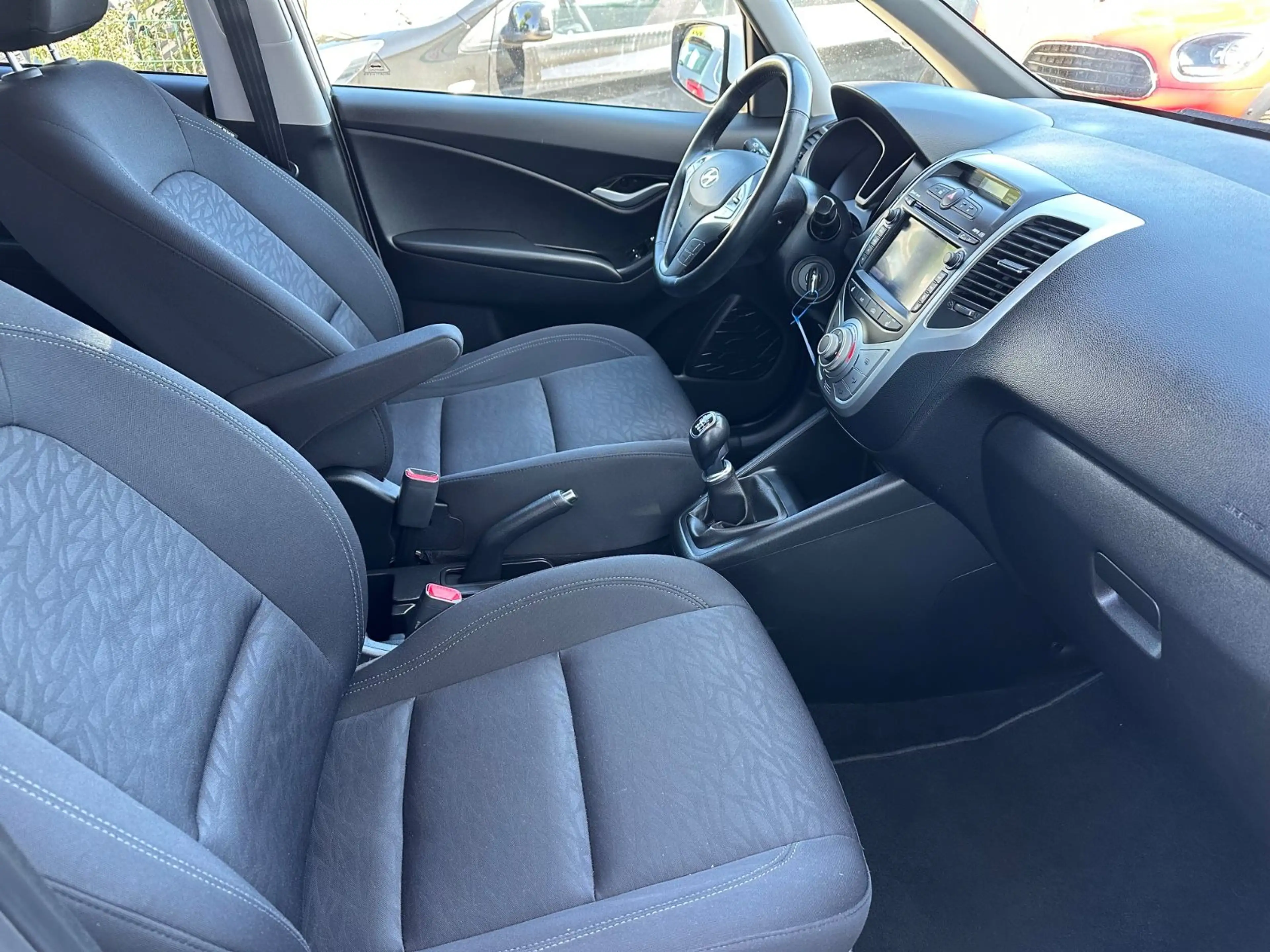 Hyundai iX20 1.6 Space blue/NAVI/SHZ/KAM/GJR/LMF — photo 14