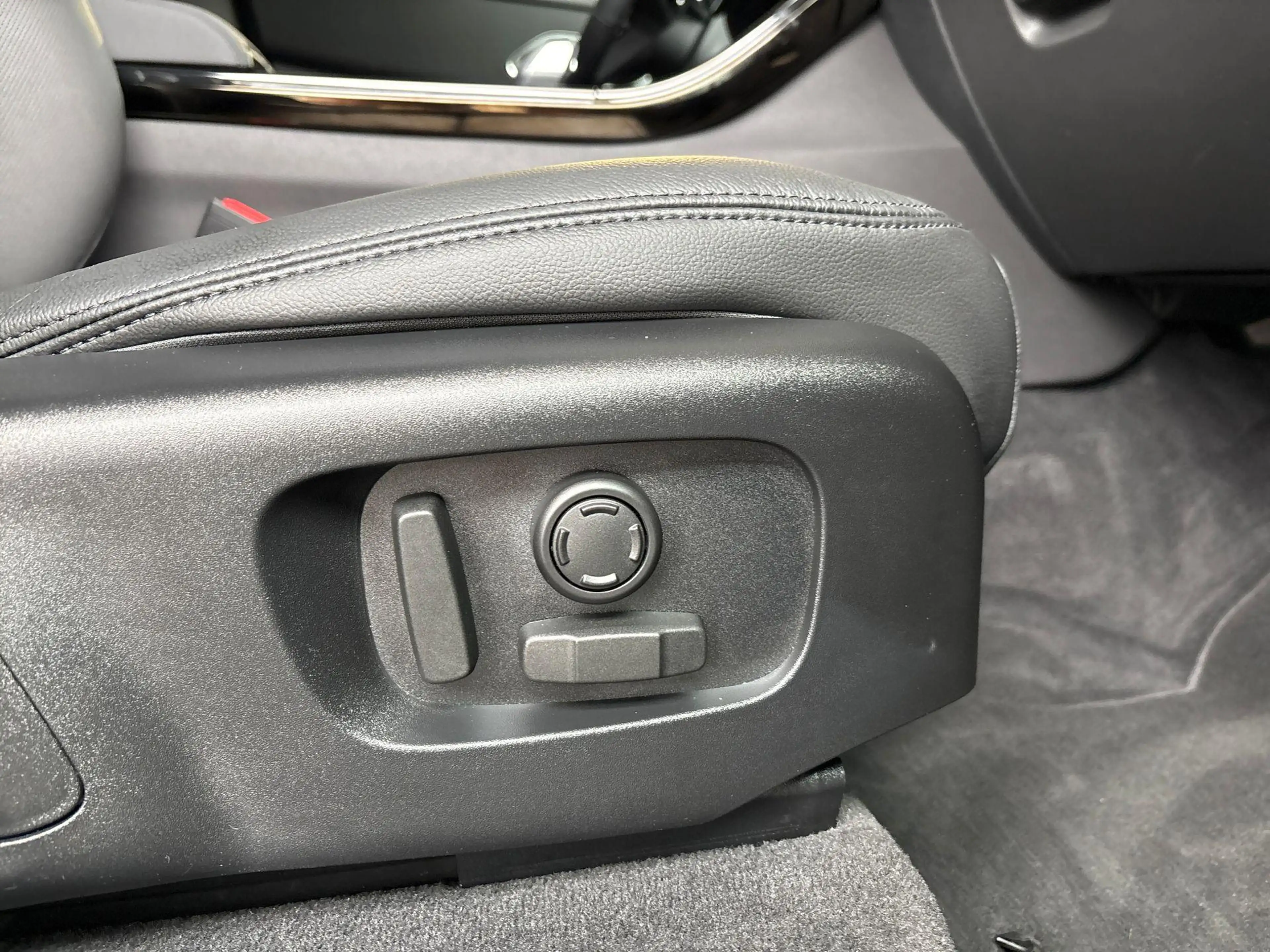 Land Rover Range Rover Velar P400e DYNAMIC SE | PANO | BLACK PACK | 21 INCH | M — photo 11