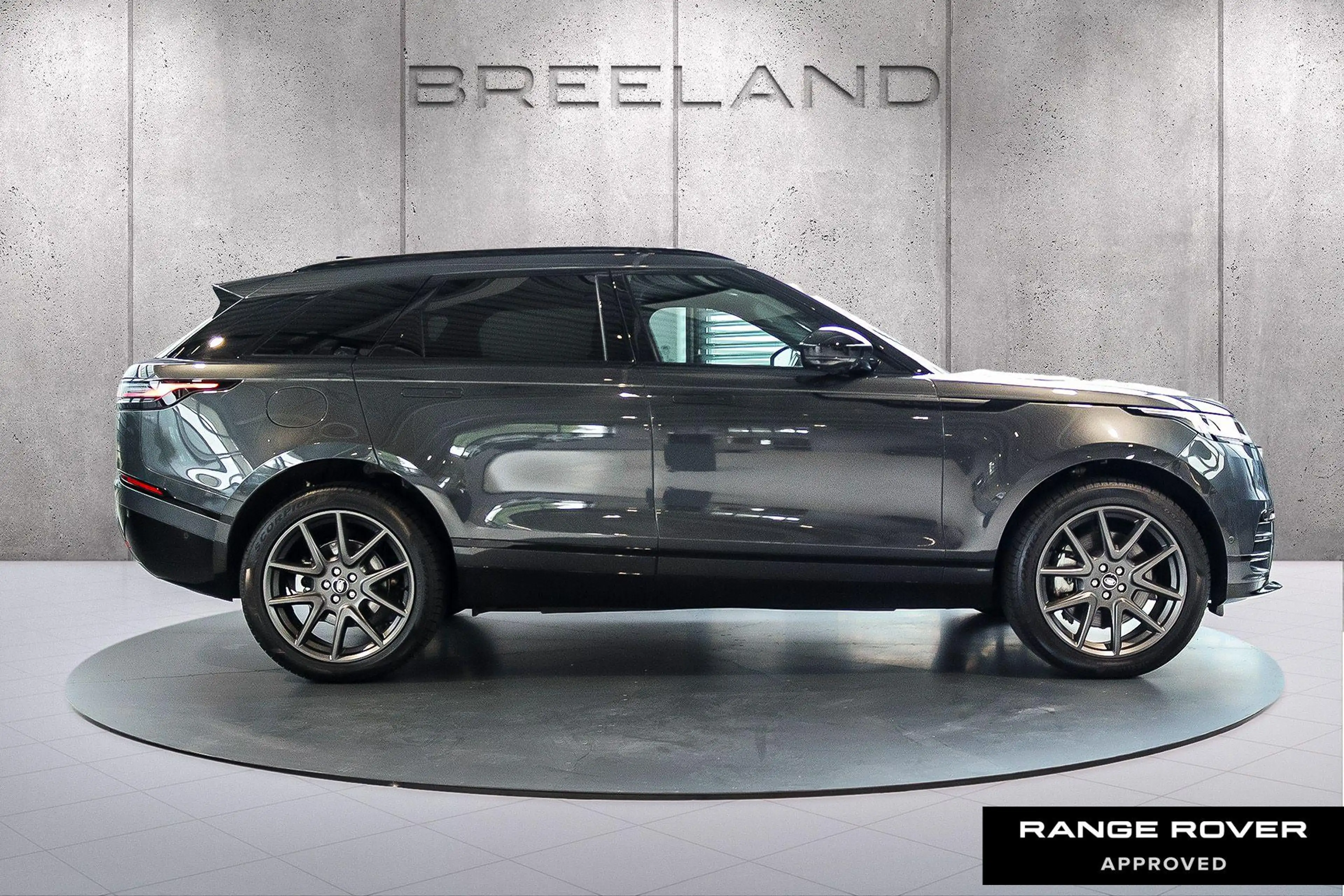 Land Rover Range Rover Velar P400e DYNAMIC SE | PANO | BLACK PACK | 21 INCH | M — photo 6