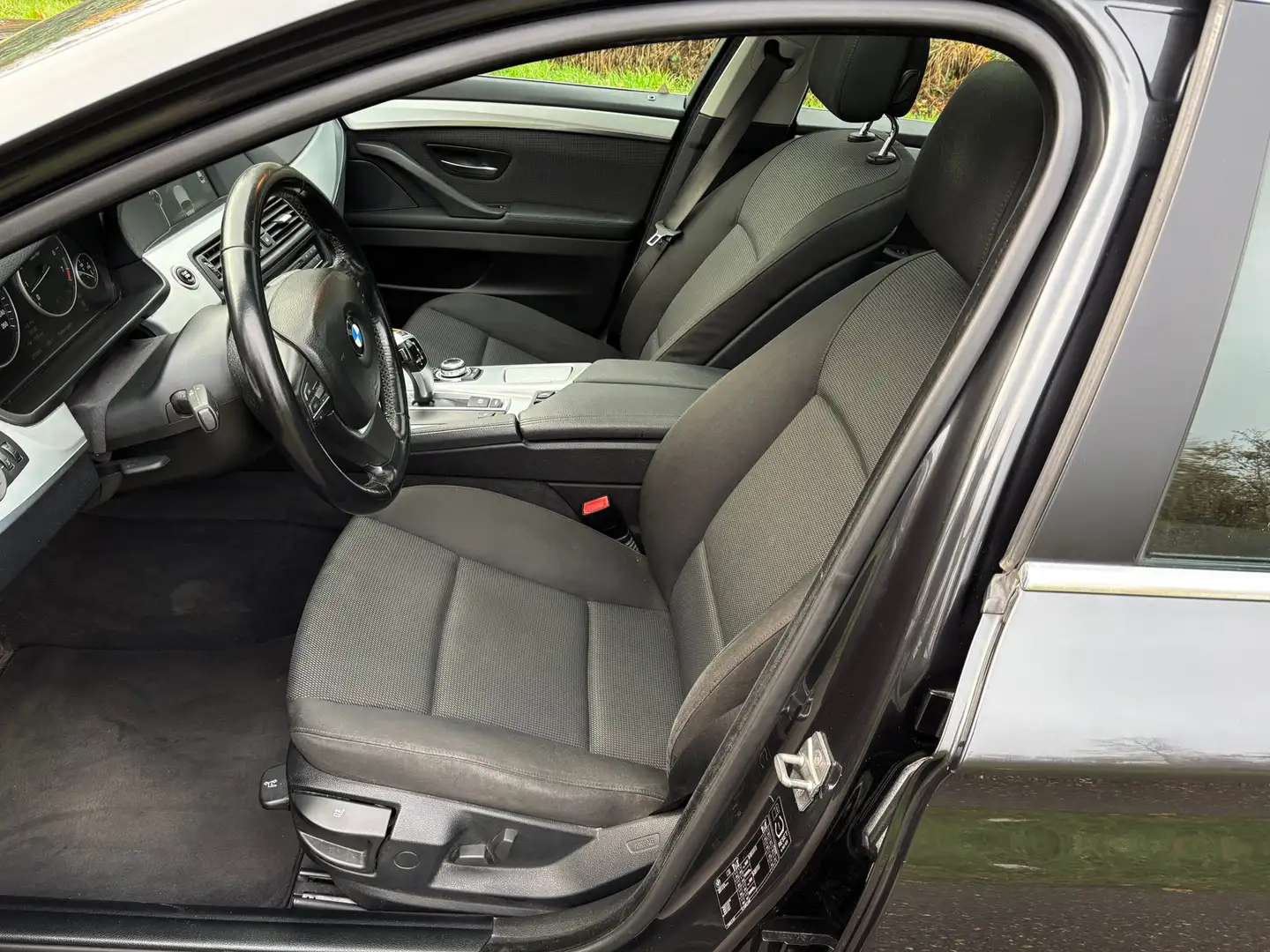 BMW 523 5-serie 523i Executive Aut/Navi/Schuifdak/Pdc Grijs - 2