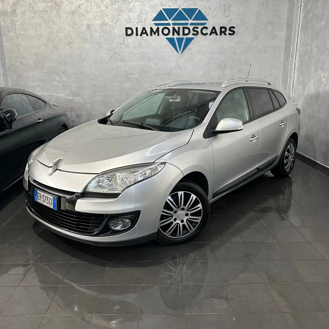 Renault Megane Mégane 1.5 dCi 110CV SporTour Live Argent - 1