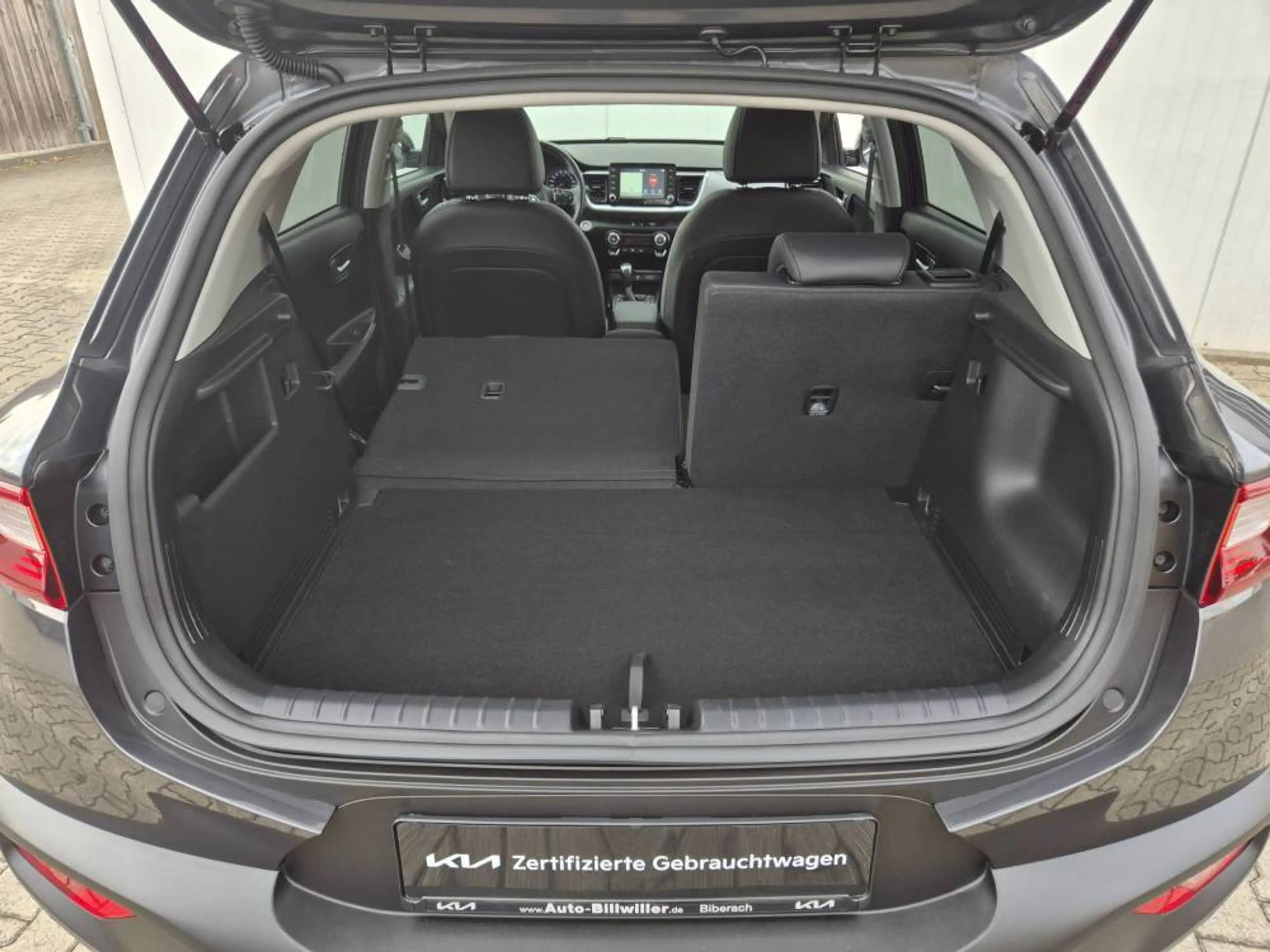 Kia Stonic 1.0 T-GDI (120 PS) ISG Platinum — photo 13