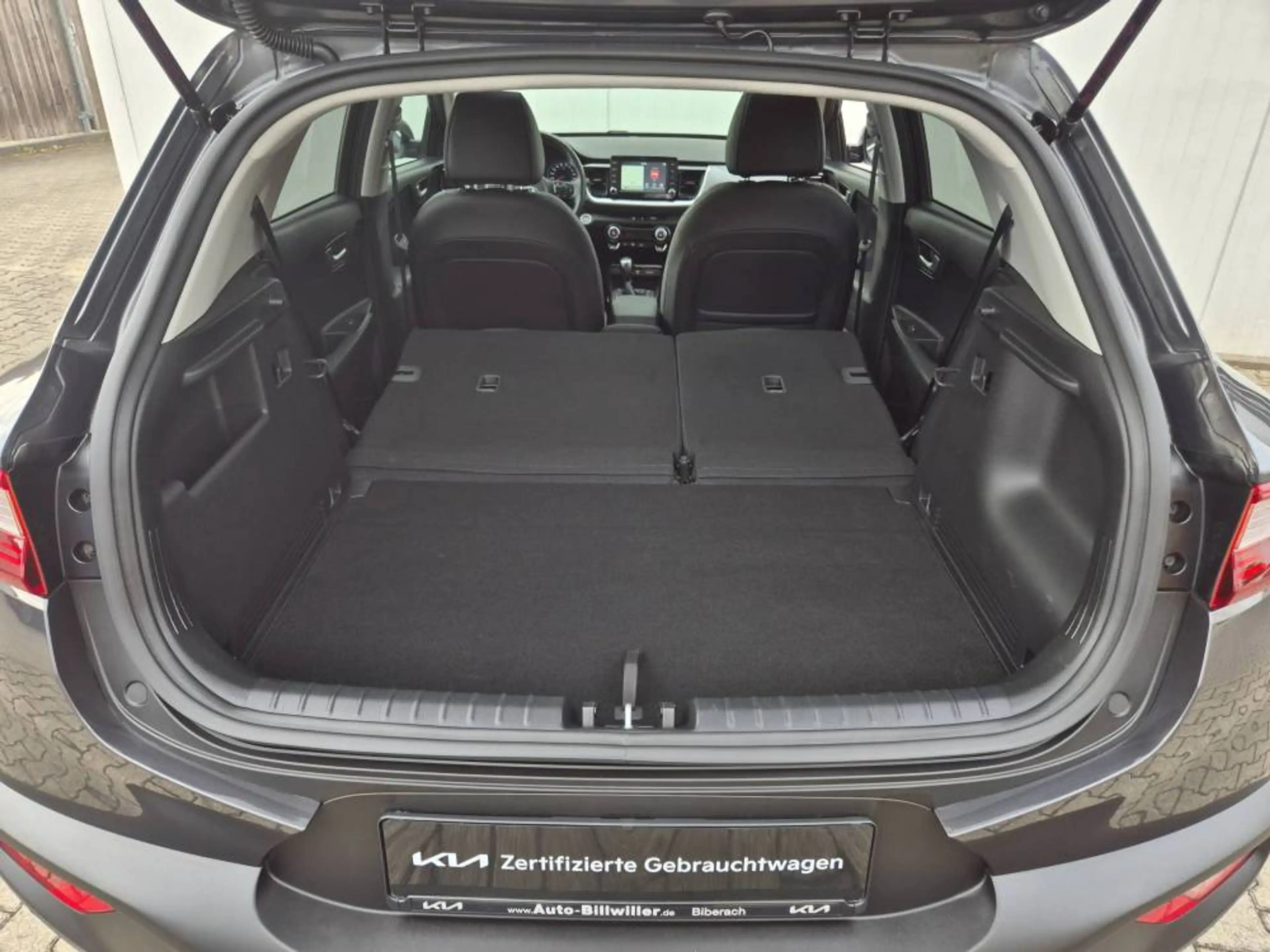 Kia Stonic 1.0 T-GDI (120 PS) ISG Platinum — photo 14