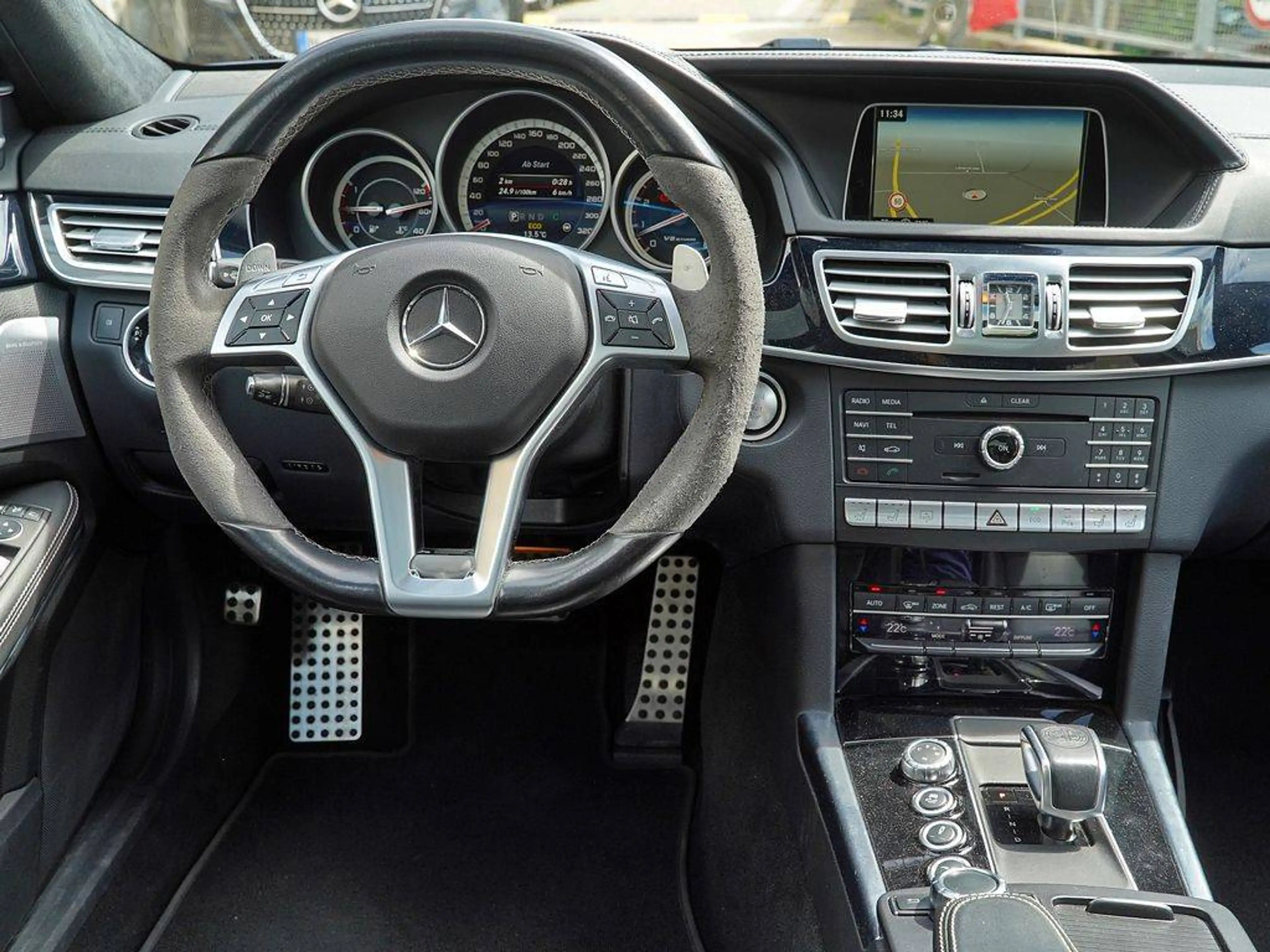 Mercedes-Benz E 63 AMG S 4Matic | Driver'sPackage | Night- & ParkPaket | — photo 7