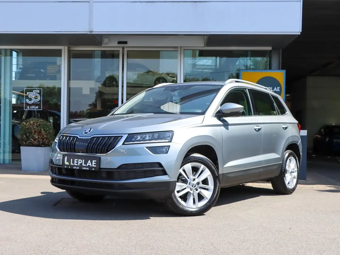 Skoda Karoq STYLE NAVI|CAMERA|TREKHAAK|MEMORY SEATS + VERWARMD Argent - 1