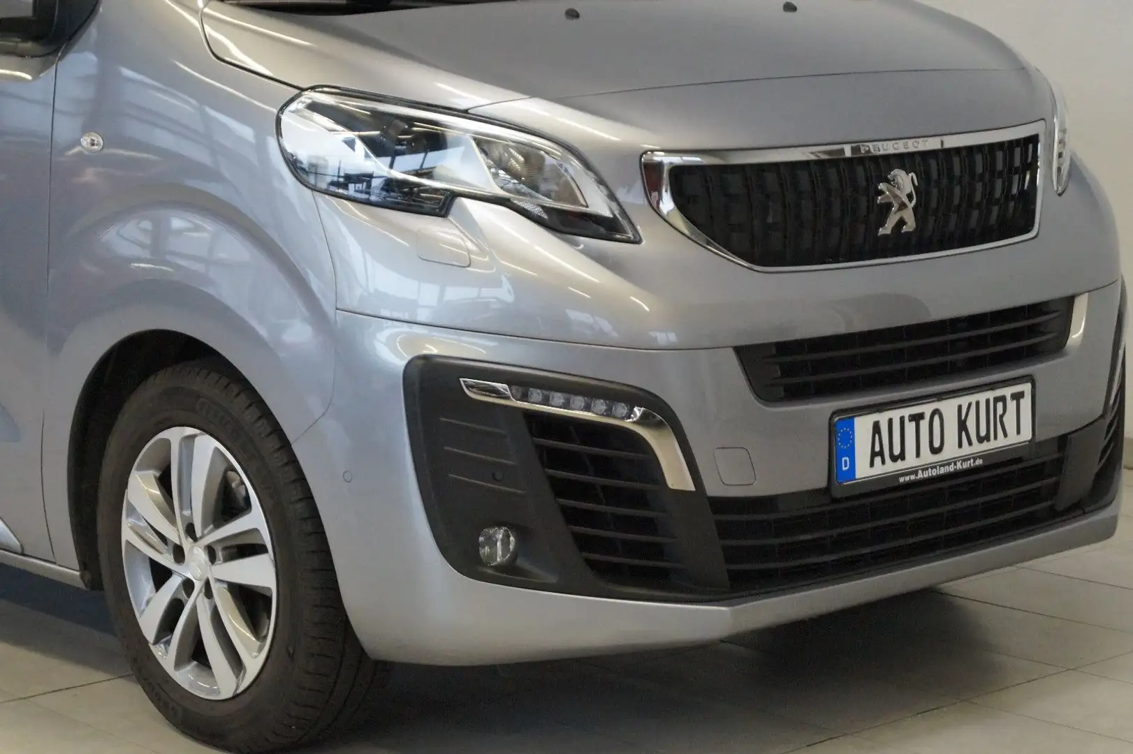 Peugeot Traveller 2,0*Xenon*L2*Navi*HUD*RFK*8-Sitze*Auto Grau - 2