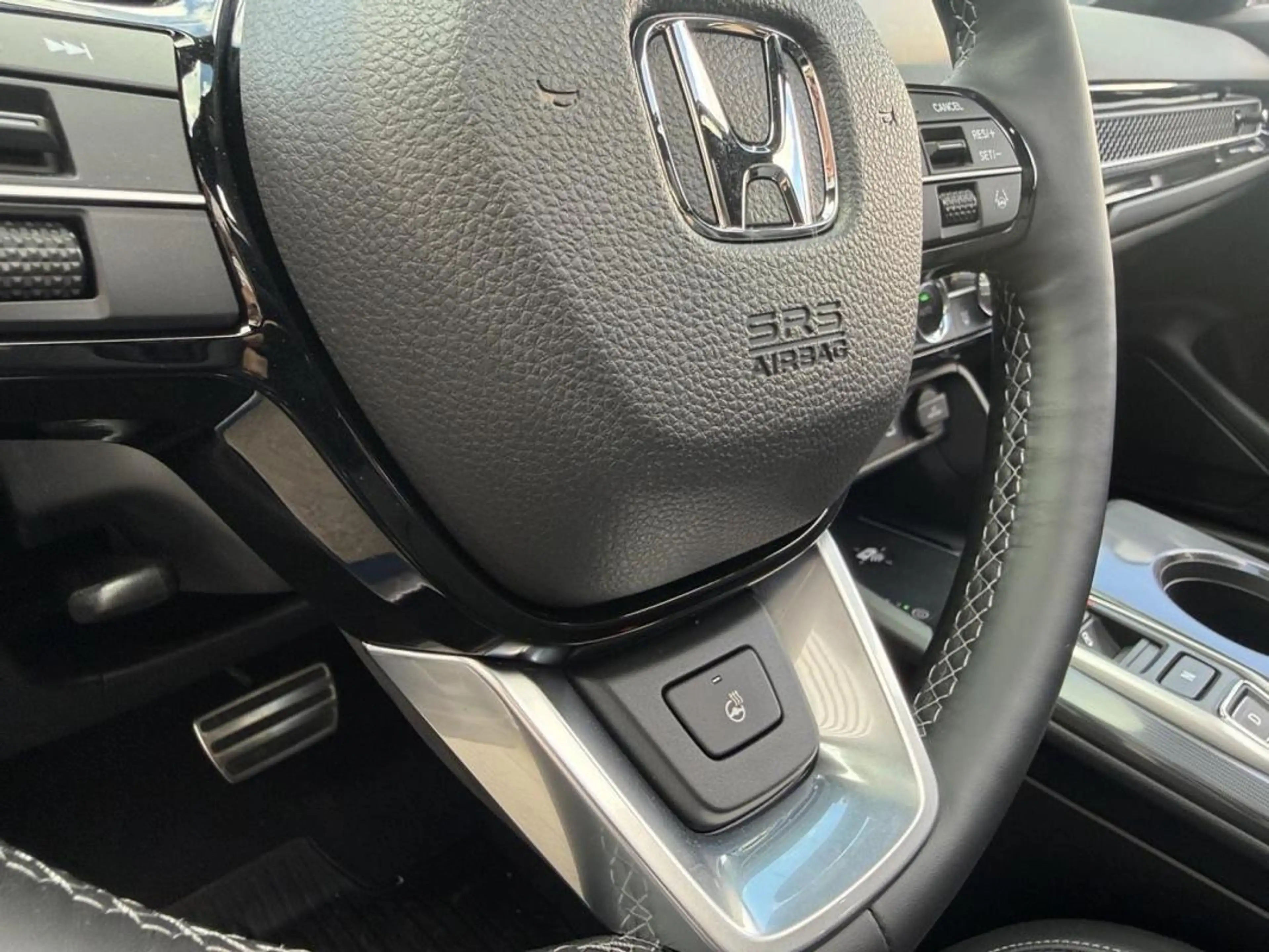 Honda Civic 2.0 i-MMD 184ch e:HEV Advance — photo 16