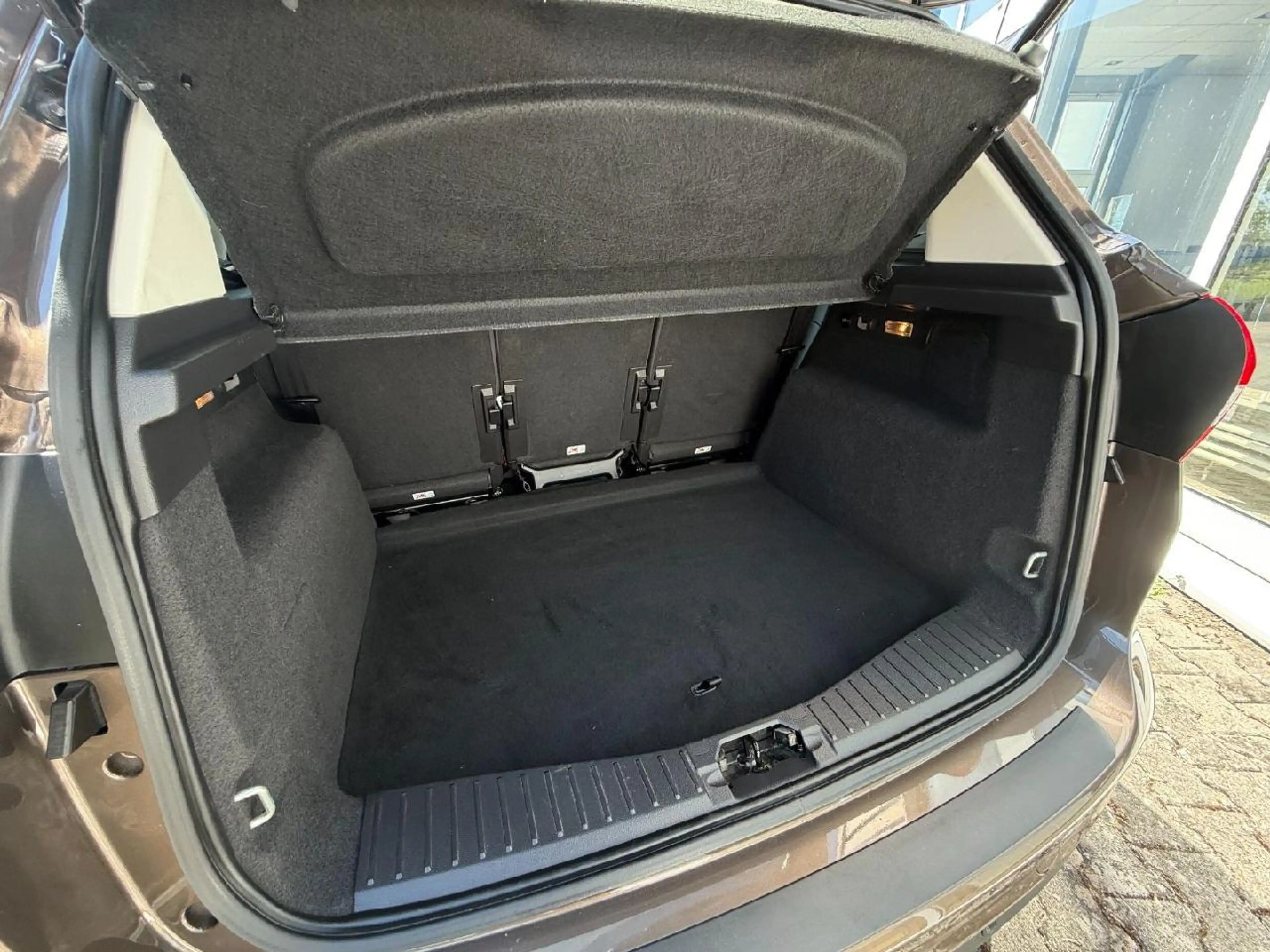 Ford C-Max Titanium — photo 7