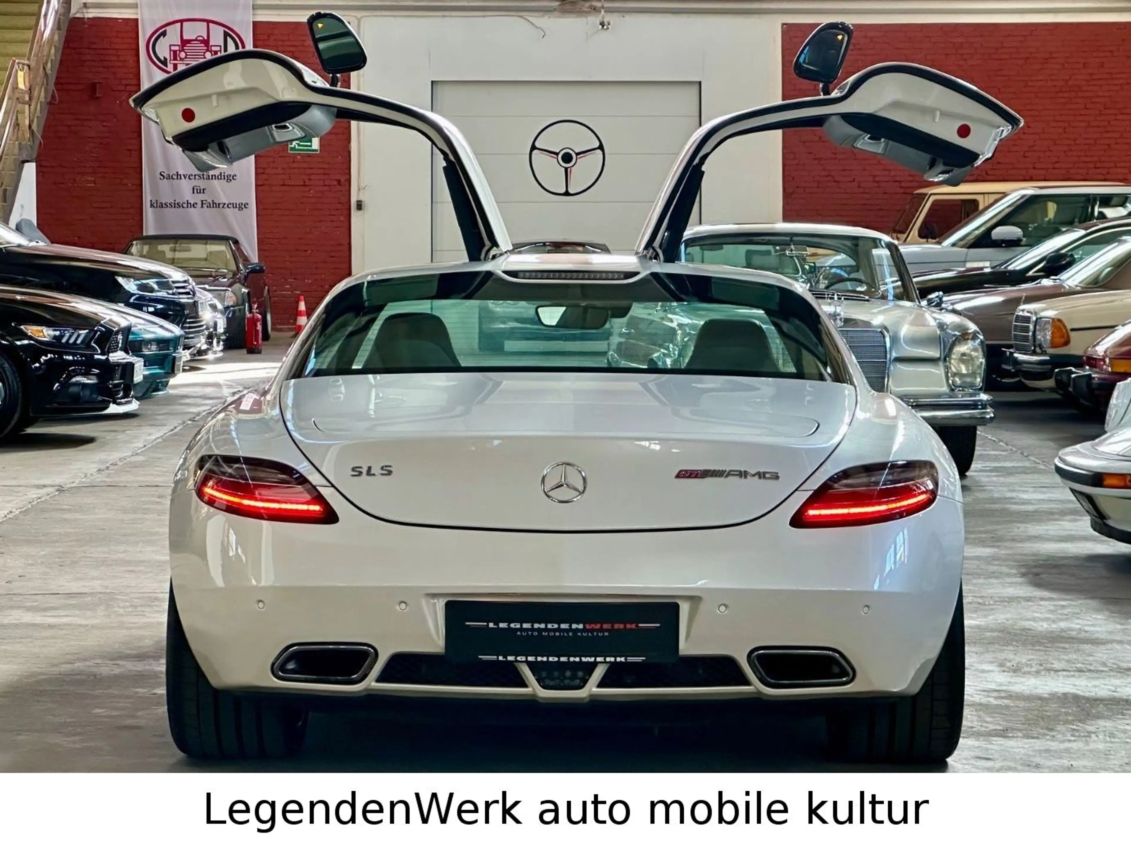 Mercedes-Benz SLS GT Coupe AMG Ride Control Bang & Olufsen — photo 6