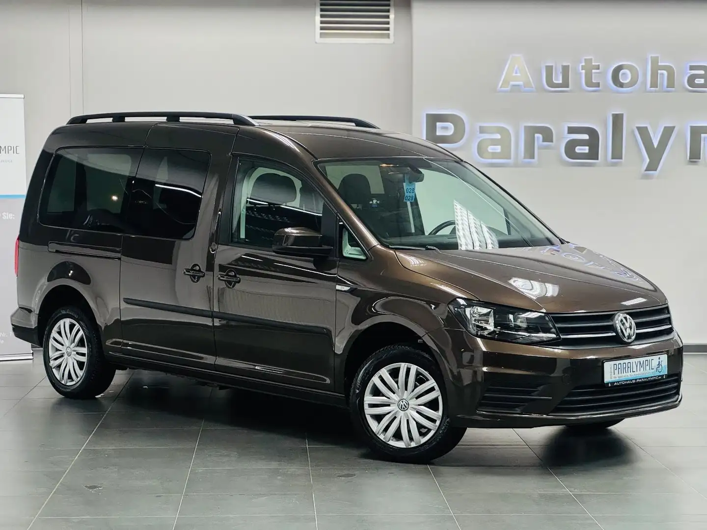 Volkswagen Caddy Maxi 2.0 TDI Behindertengerecht-Rampe Brun - 2
