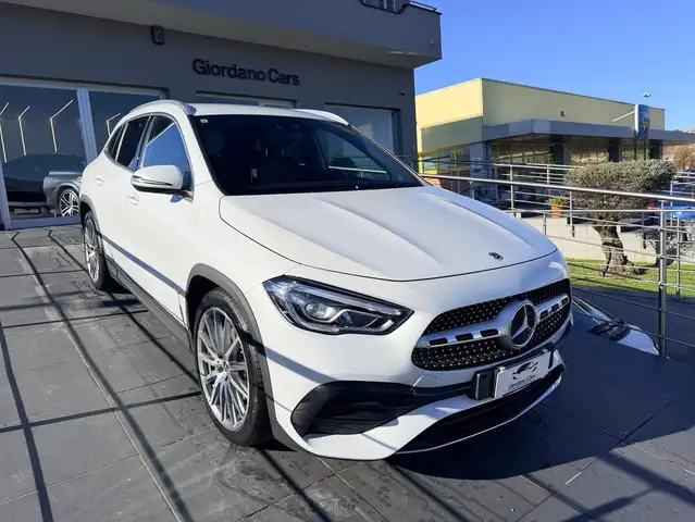 Mercedes-Benz GLA 200 d AMG Line Premium auto