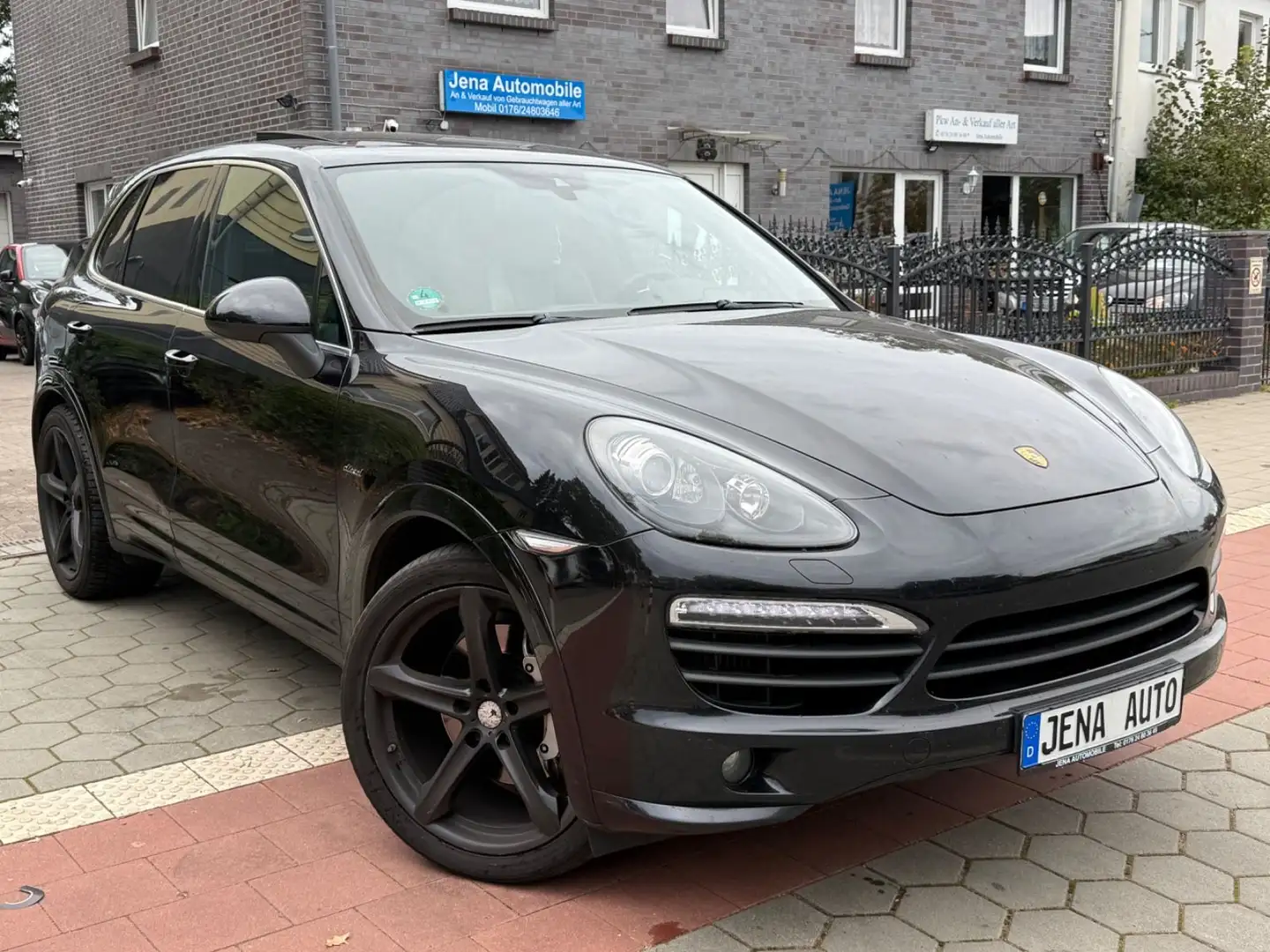 Porsche Cayenne S Diesel GTS 2.Hd Panoram. R.Kamera Zwart - 1