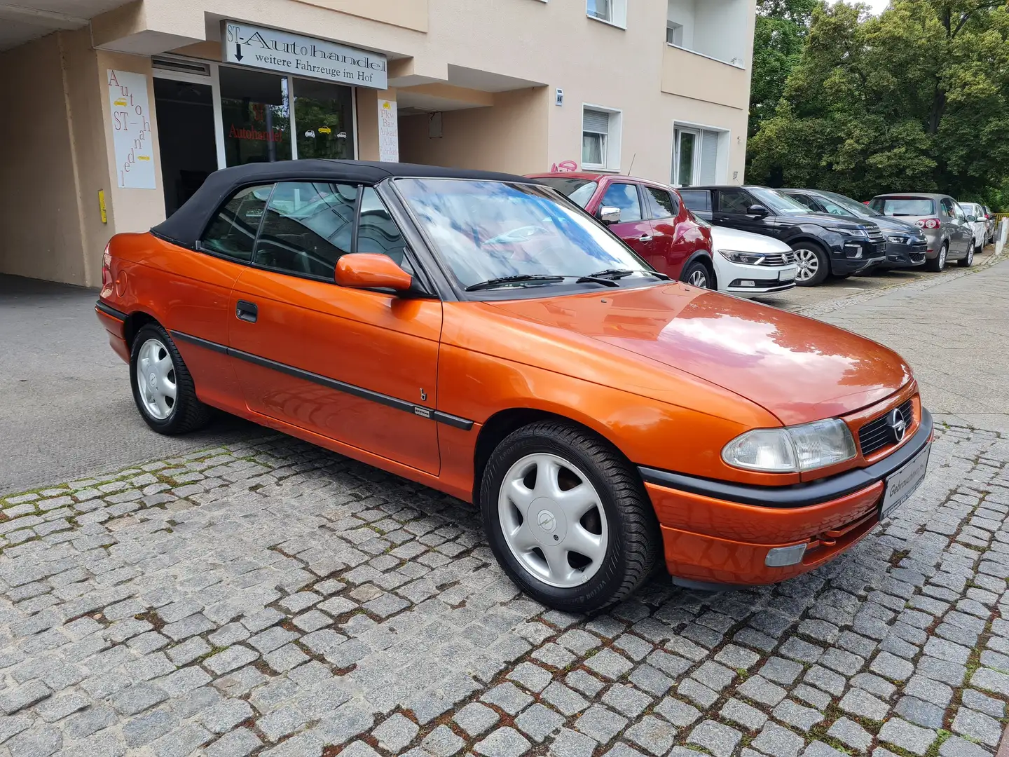 Opel Astra Astra Cabrio/1.Hand/el.Verdeck/Leder/Klima/SHZ/Alu Rojo - 1