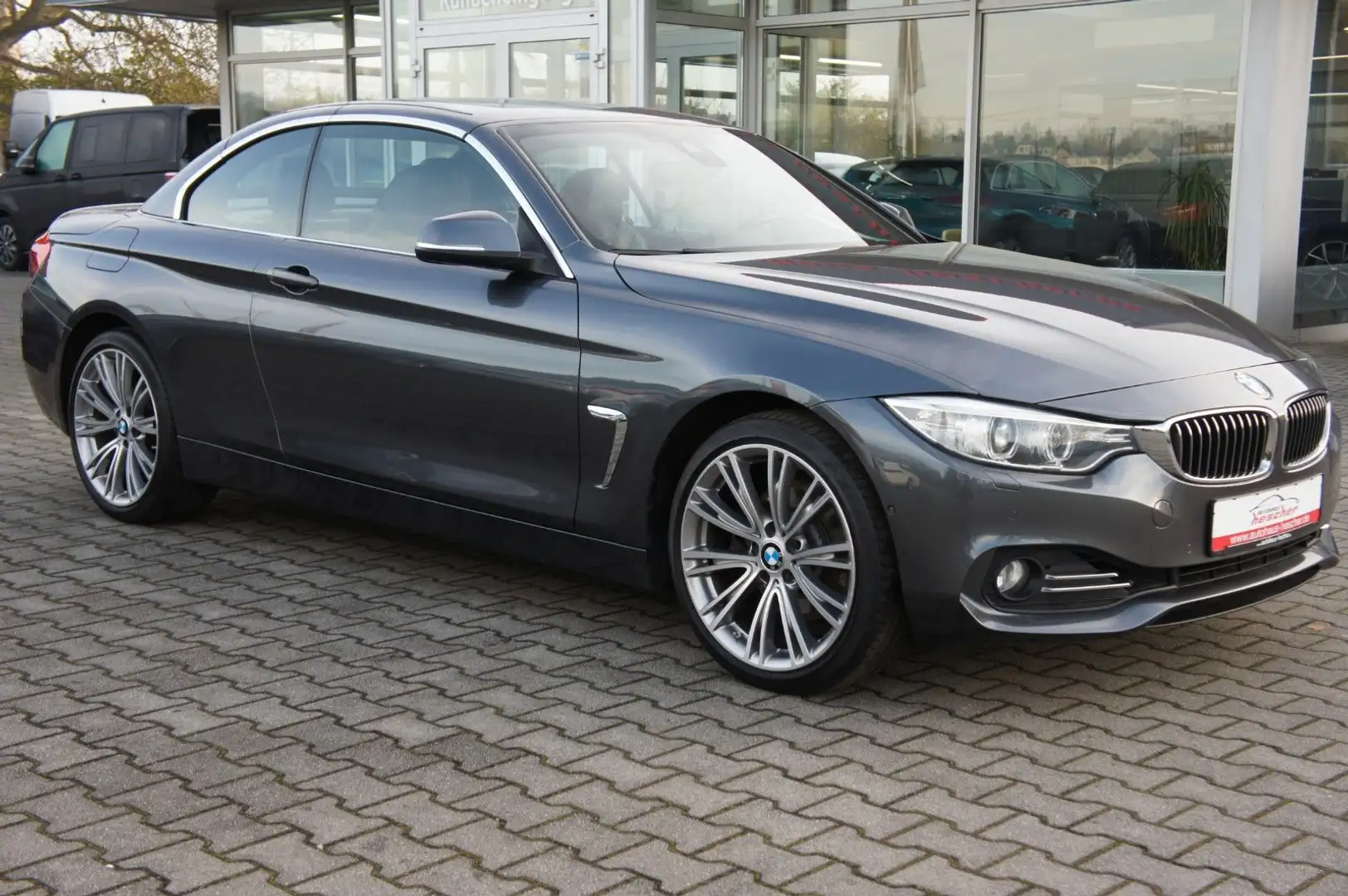 BMW 430 i Cabrio xDrive Steptronic Luxury-Line *NAVI* Grau - 2