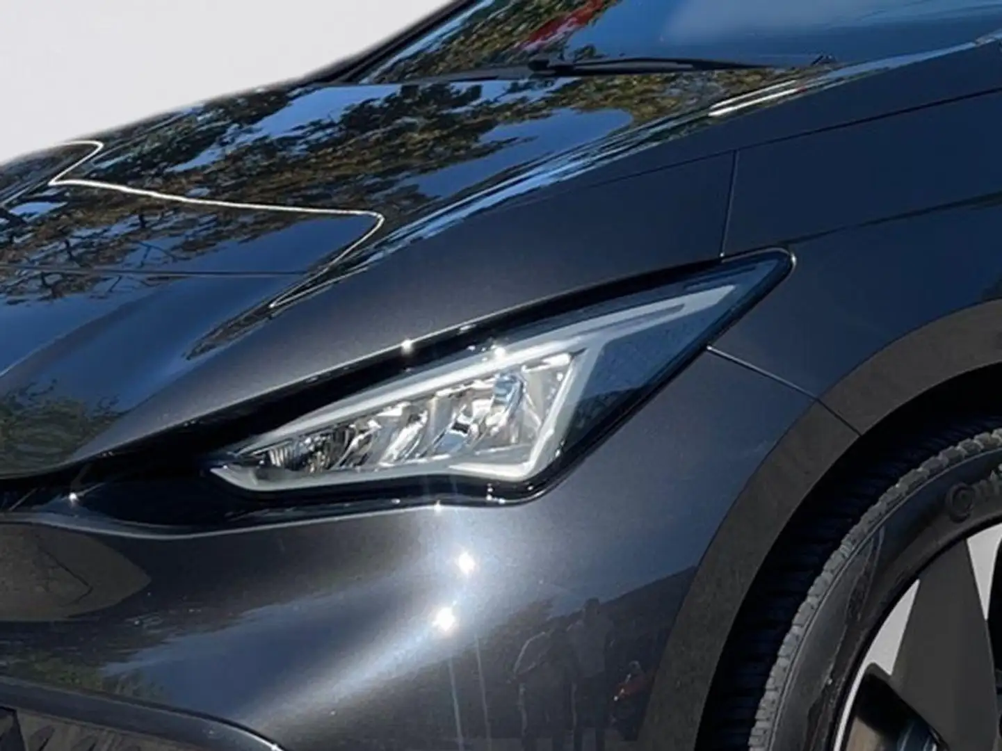 CUPRA Born 170kW/77kWh Pilot M Pack 19 Zoll ACC GJR Grau - 2