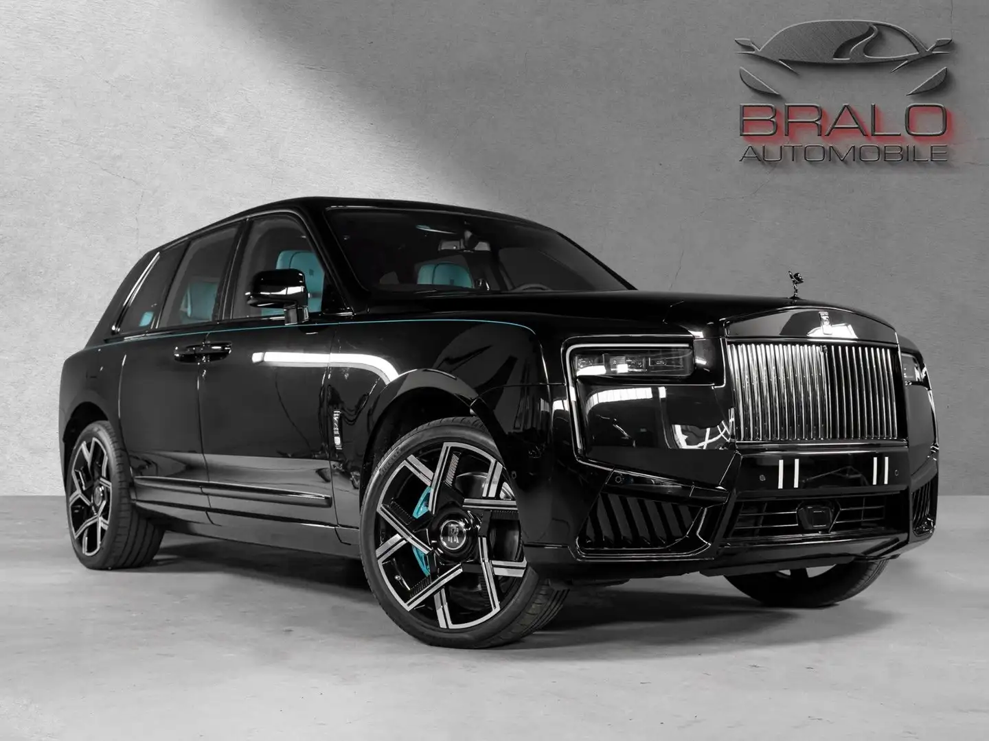 Rolls-Royce Cullinan Black Badge  " Starlight+4 Seat+Picnic" crna - 2
