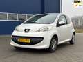 Peugeot 107 1.0-12V XR | Airco !! + Nieuwe APK !! | White - thumbnail 1