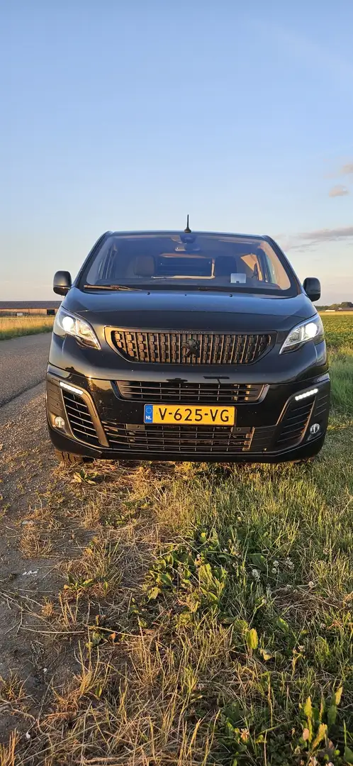 Peugeot Expert L2H1 EAT6 Premium Zwart - 2