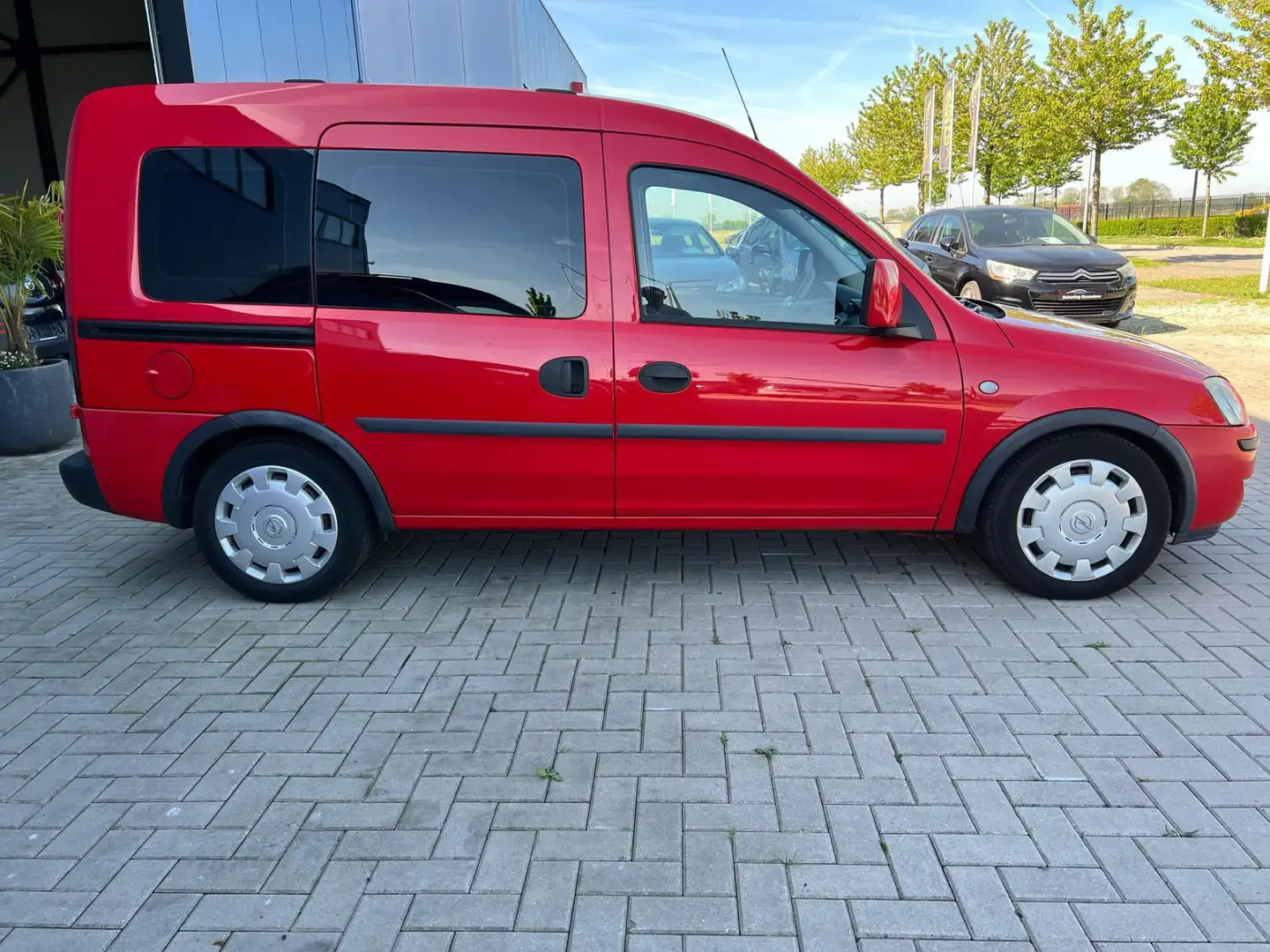 Opel Combo Tour 1.3 CDTI Enjoy / AIRCO / ELEC RAMEN / TREKHAA Piros - 2