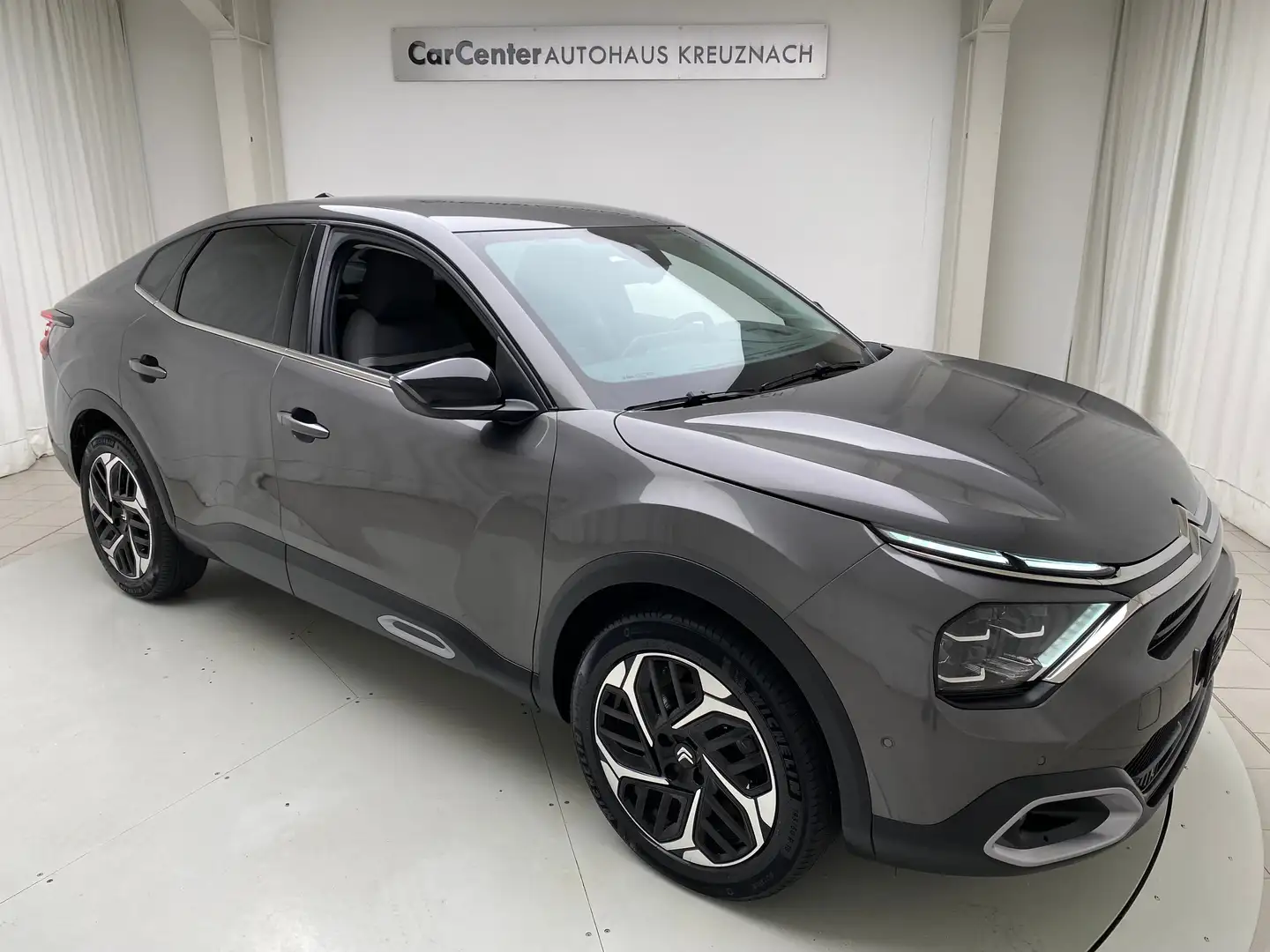 Citroen C4 X 1.5 Max BlueHDI Automatik LED ACC Navigation Grau - 1