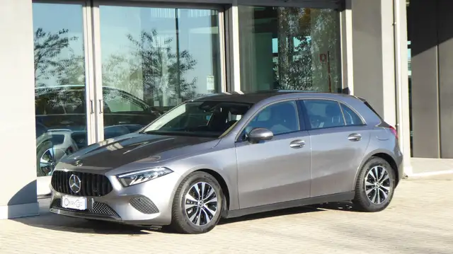 Mercedes-Benz A 180 d Automatic Business