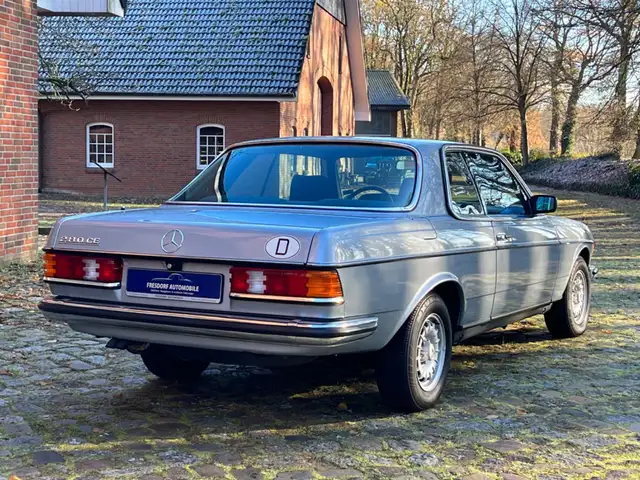 Mercedes-Benz 280 CE 123er Coupe in traumhaftem Zustand