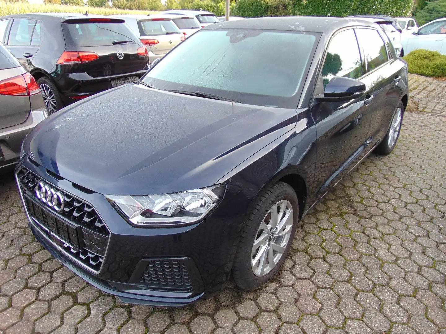 Audi A1 25 TFSI advanced Sportback Blau - 1