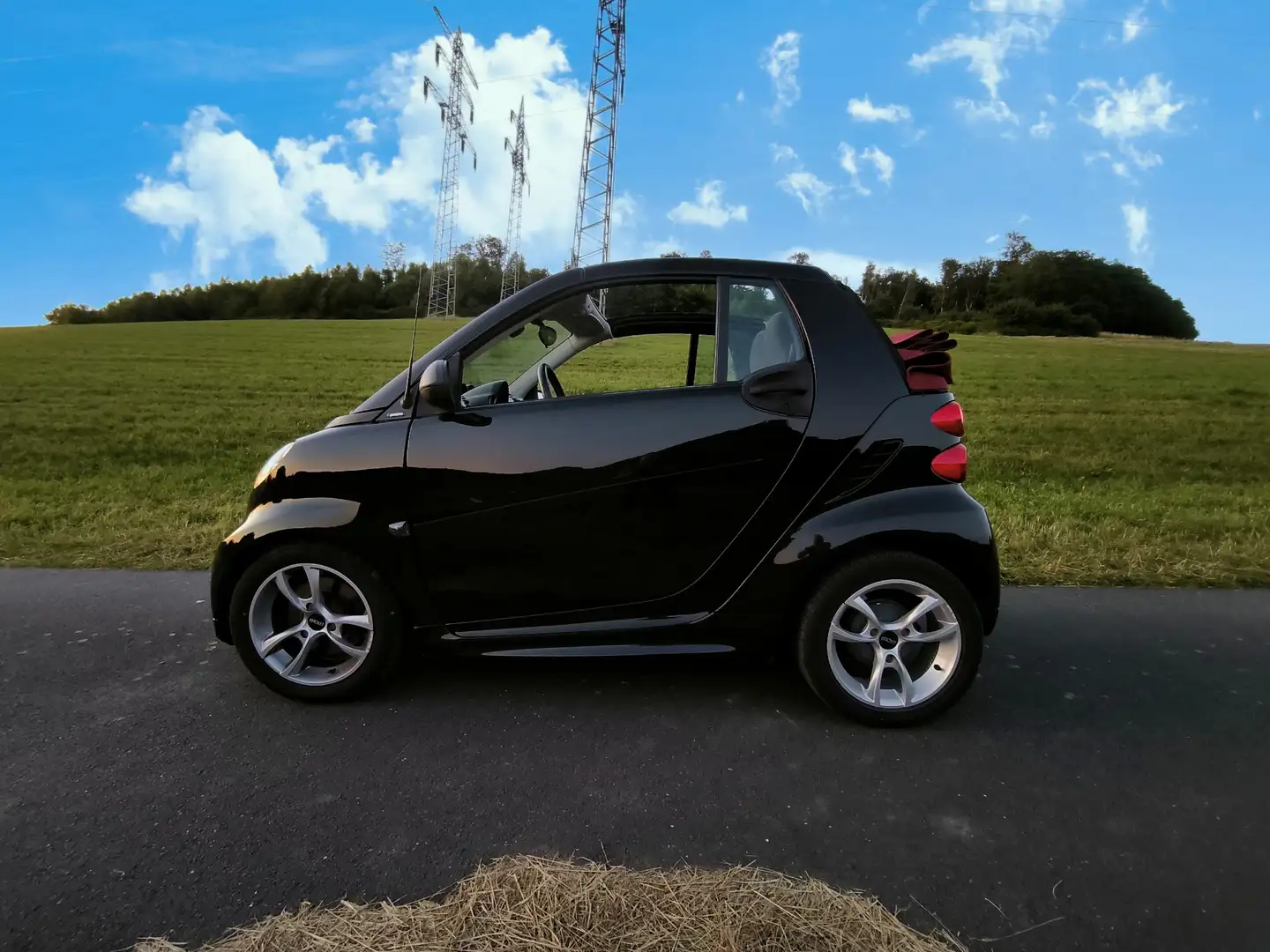 smart forTwo Cabrio Passion Schwarz - 1