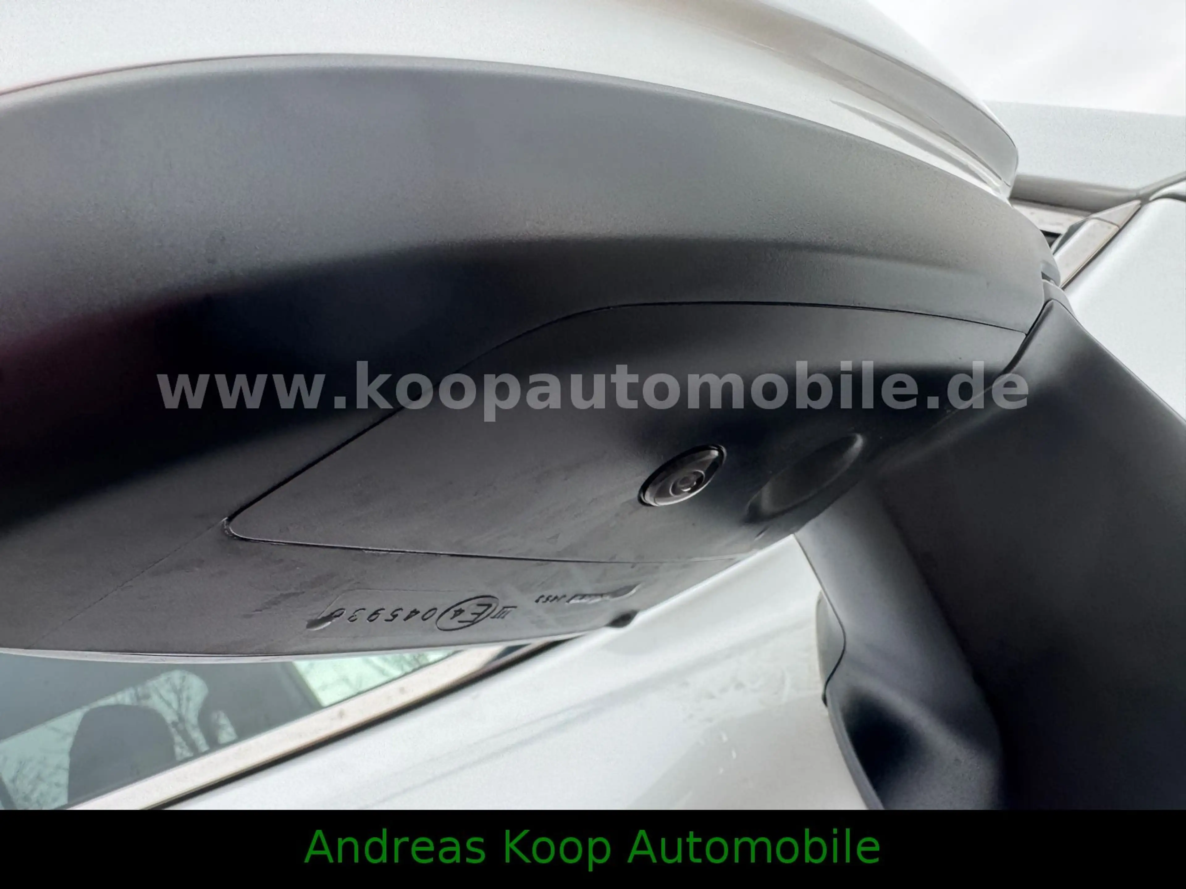 Toyota Land Cruiser 300 Premium ZX Mod 2026 3,3D V6 5-Sitze Sofort — photo 5