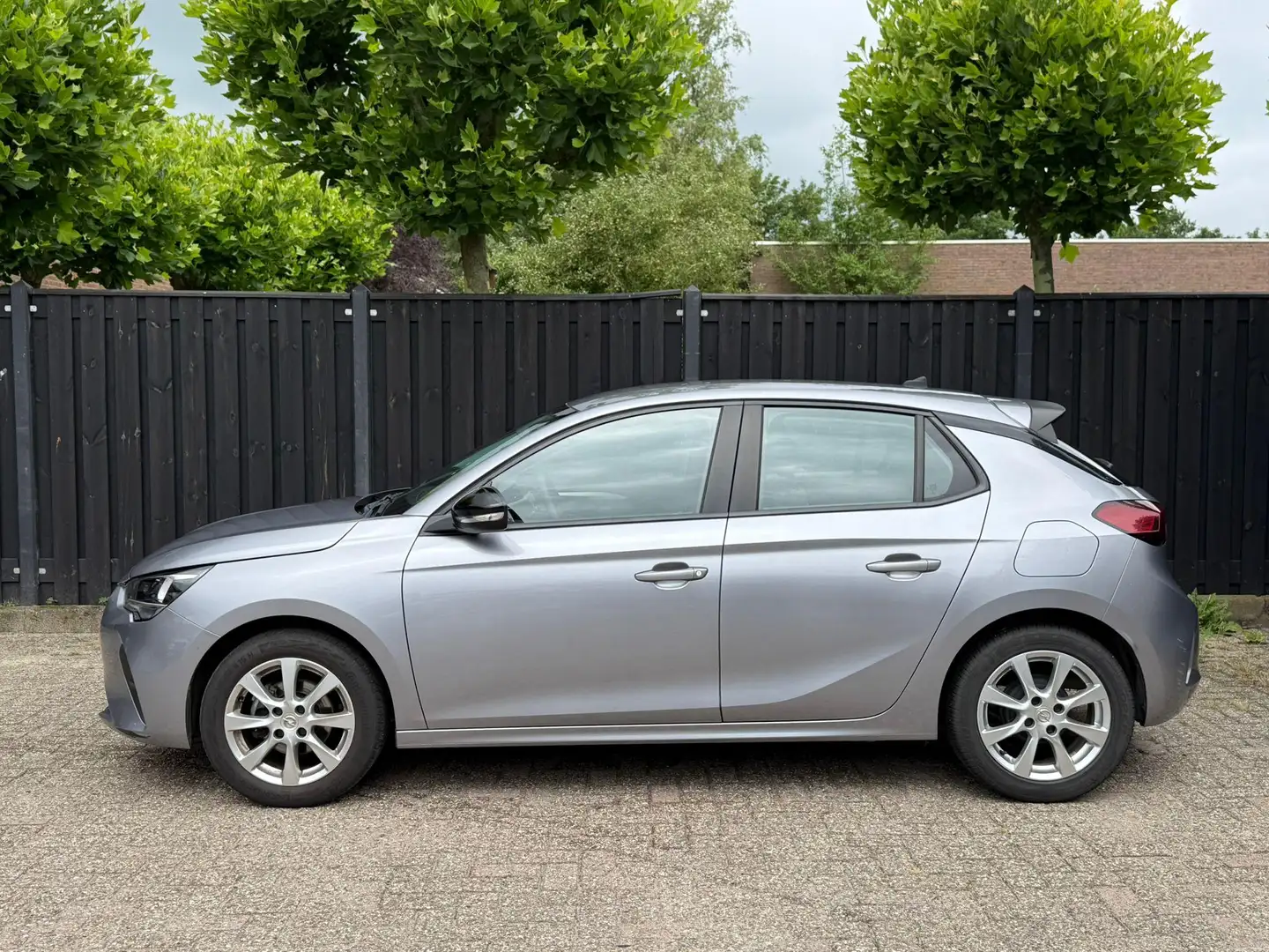 Opel Corsa 1.2 carplay cruise airco Grijs - 2