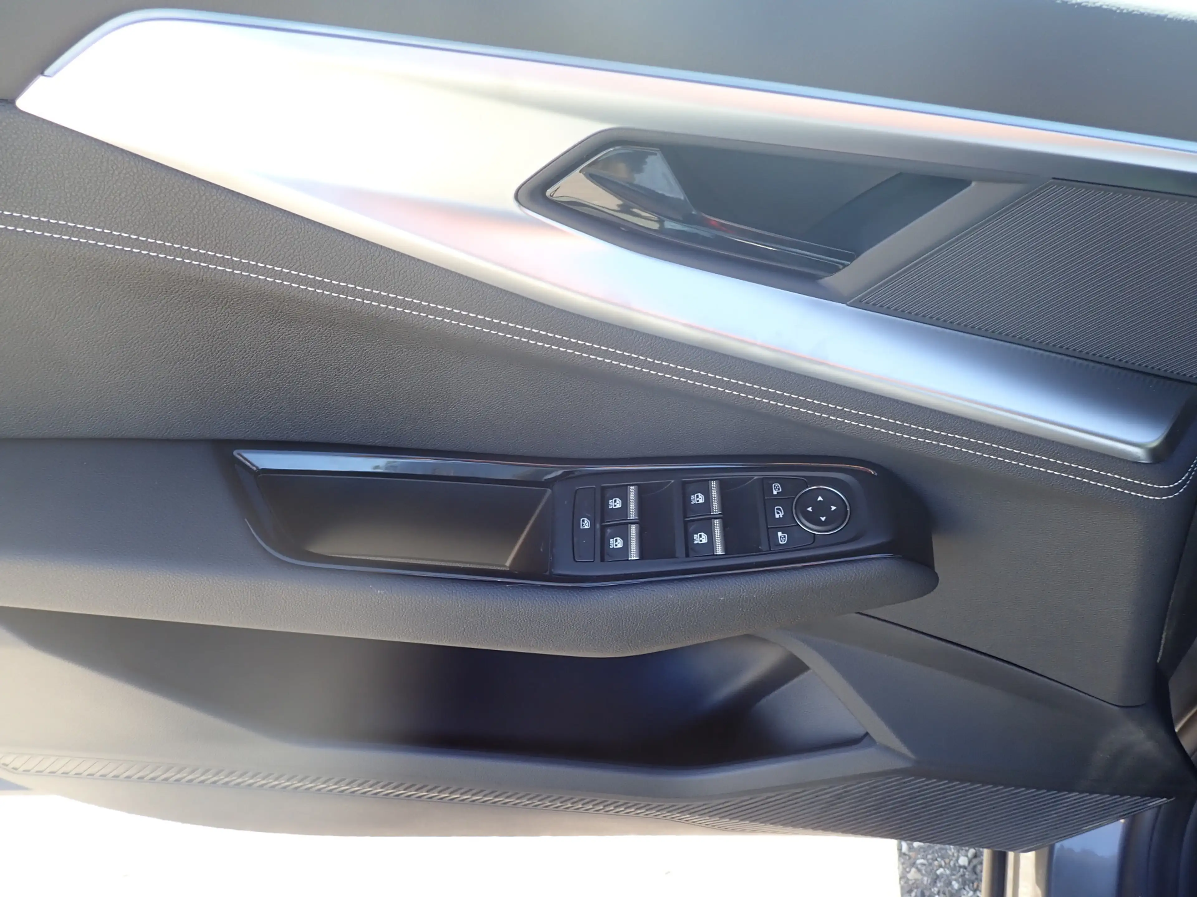 Renault Austral Techno Mild Hybrid 150 Automatik — photo 15