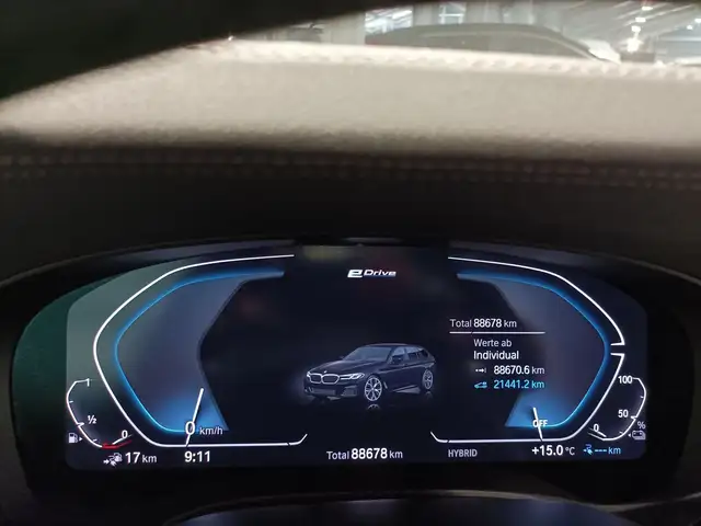 BMW 5 Series view 7