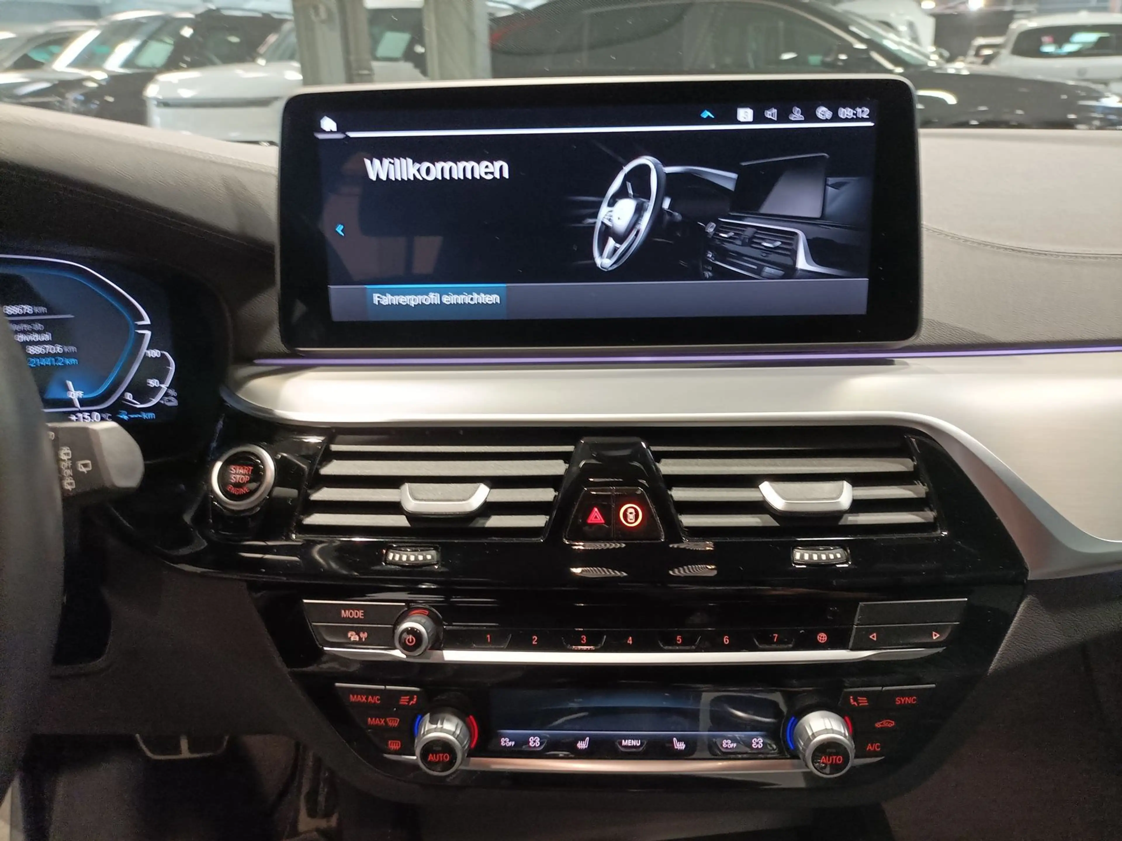 BMW 530 e M Sport LED|Navi|Kamera|AHK|Pano — photo 12