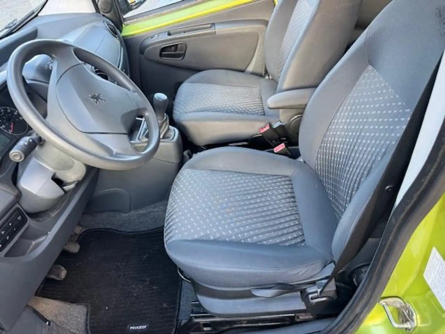 Peugeot Bipper Tepee 1.4i, '10, keurige auto, 116000 km, nieuwe a Geel - 2