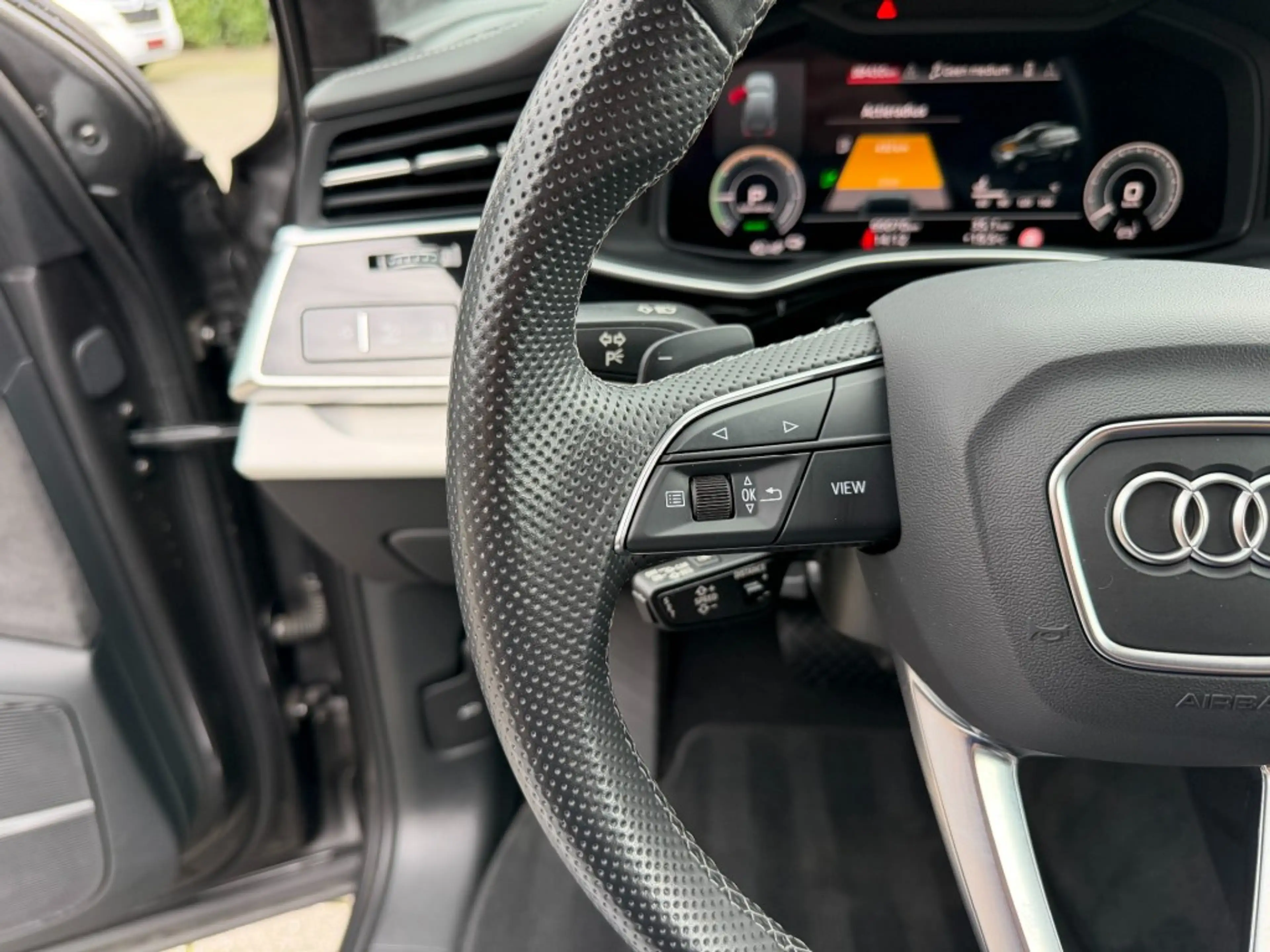 Audi Q7 60 TFSI-E 492PK QUATTRO COMPETITION S LINE PANO 36 — photo 15