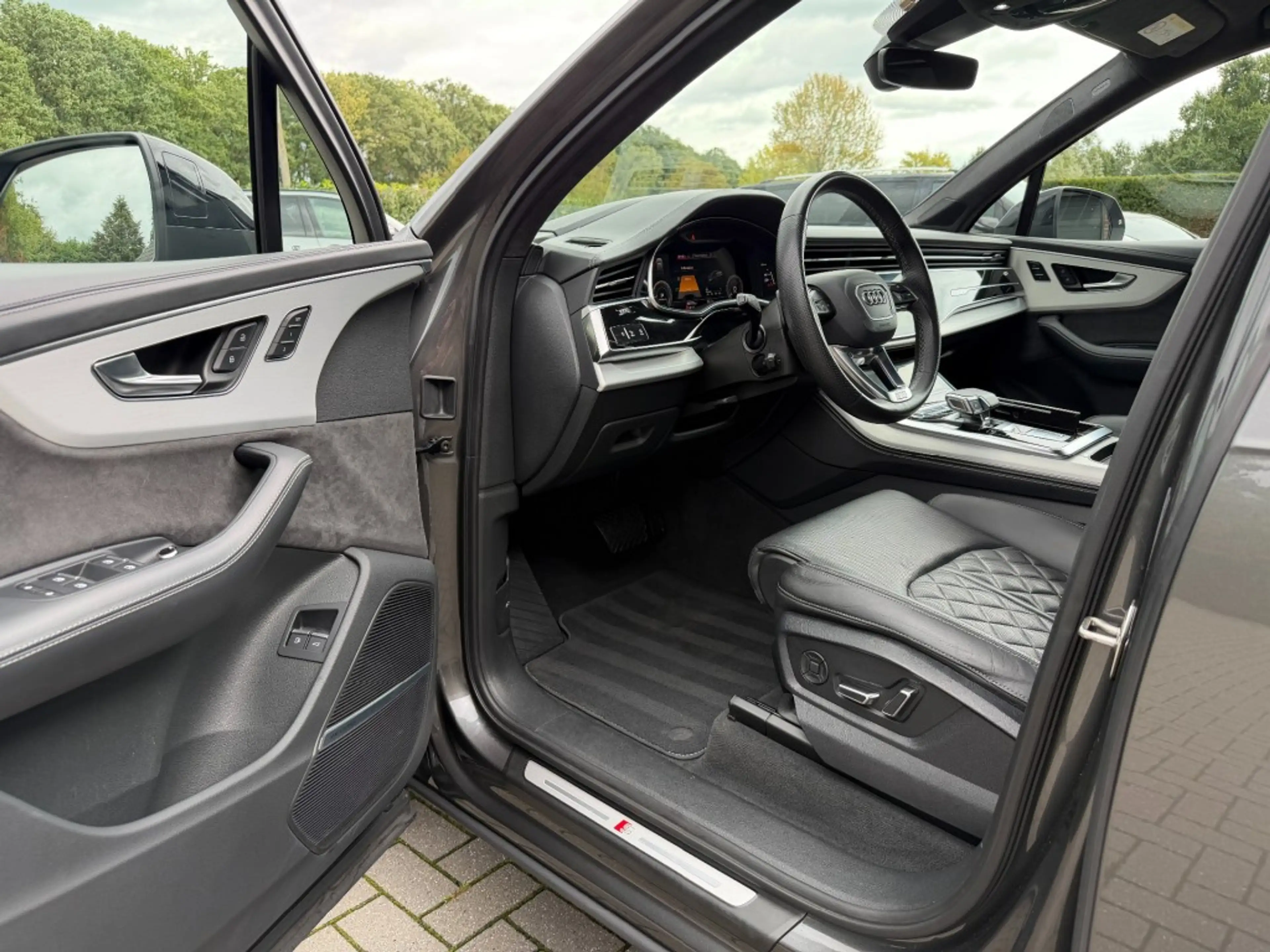 Audi Q7 60 TFSI-E 492PK QUATTRO COMPETITION S LINE PANO 36 — photo 12