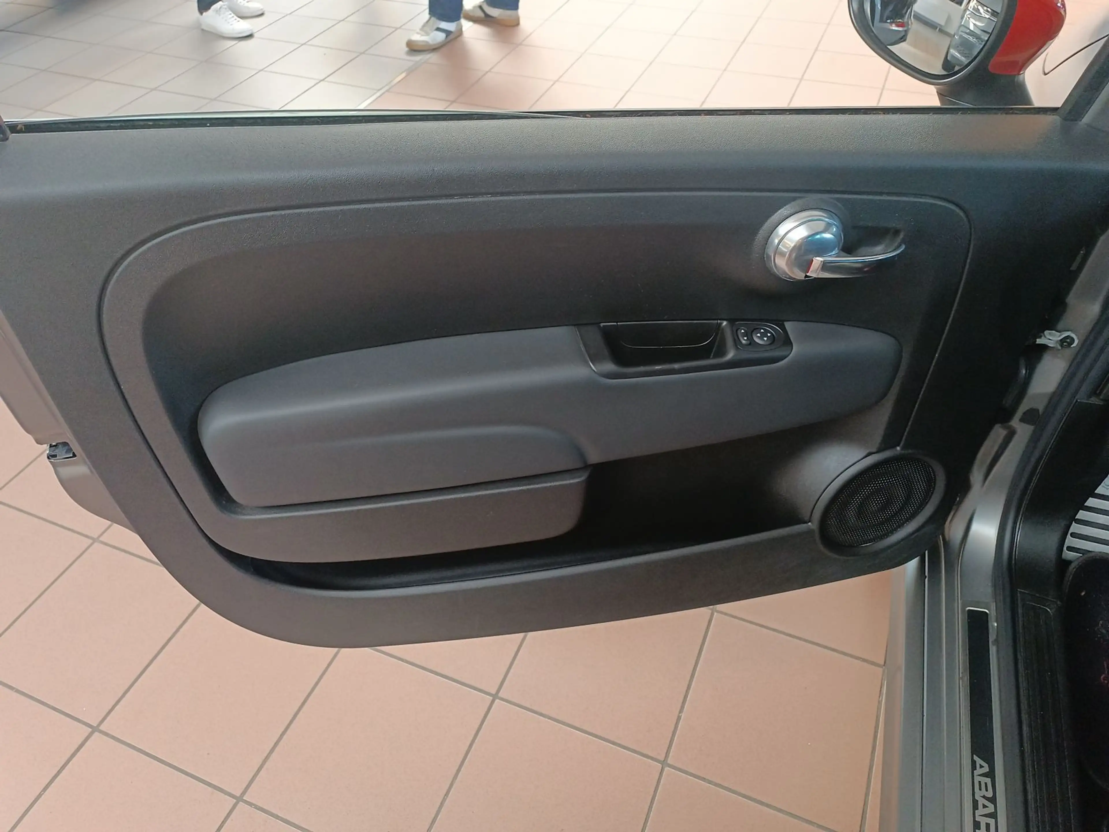 Abarth 500 1.4 T-Jet 16V 595 Competizione *NAV*PDC* — photo 8