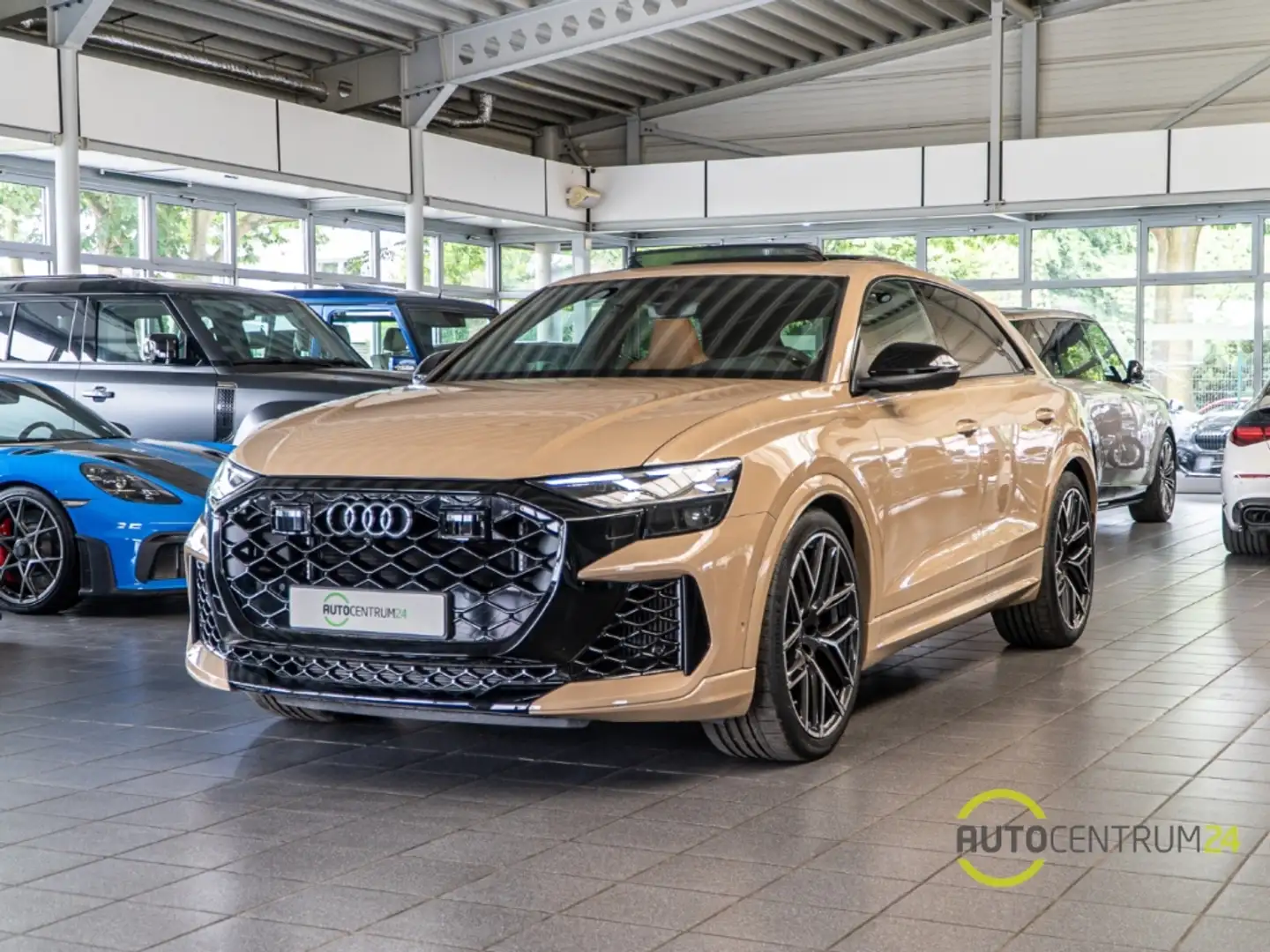 Audi RS Q8 EU-Fahrzeug Memo HUD B&O Matrix Carbon 360° Gold - 2