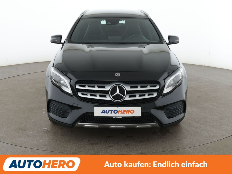 Mercedes-Benz GLA 200 AMG Line*NAVI*TEMPO*PDC* — photo 9