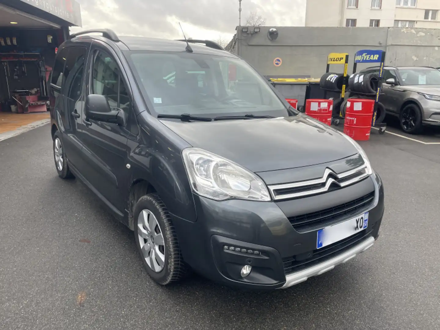 Citroen Berlingo PURETECH 110CH XTR + S\u0026S FAIBLE KM Gris - 2