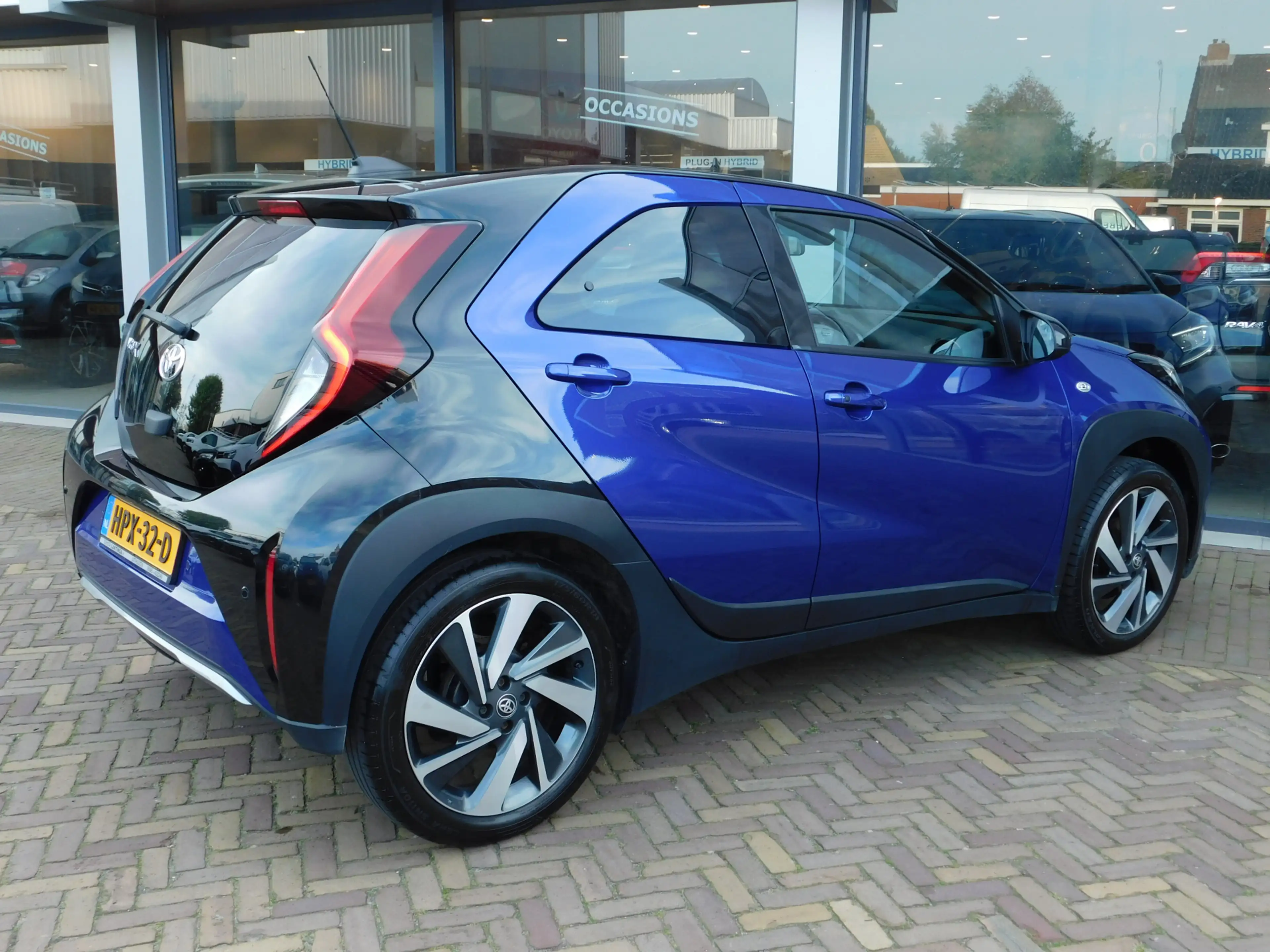 Toyota Aygo X 1.0 VVT-i MT Envy | JBL | PDC — photo 7