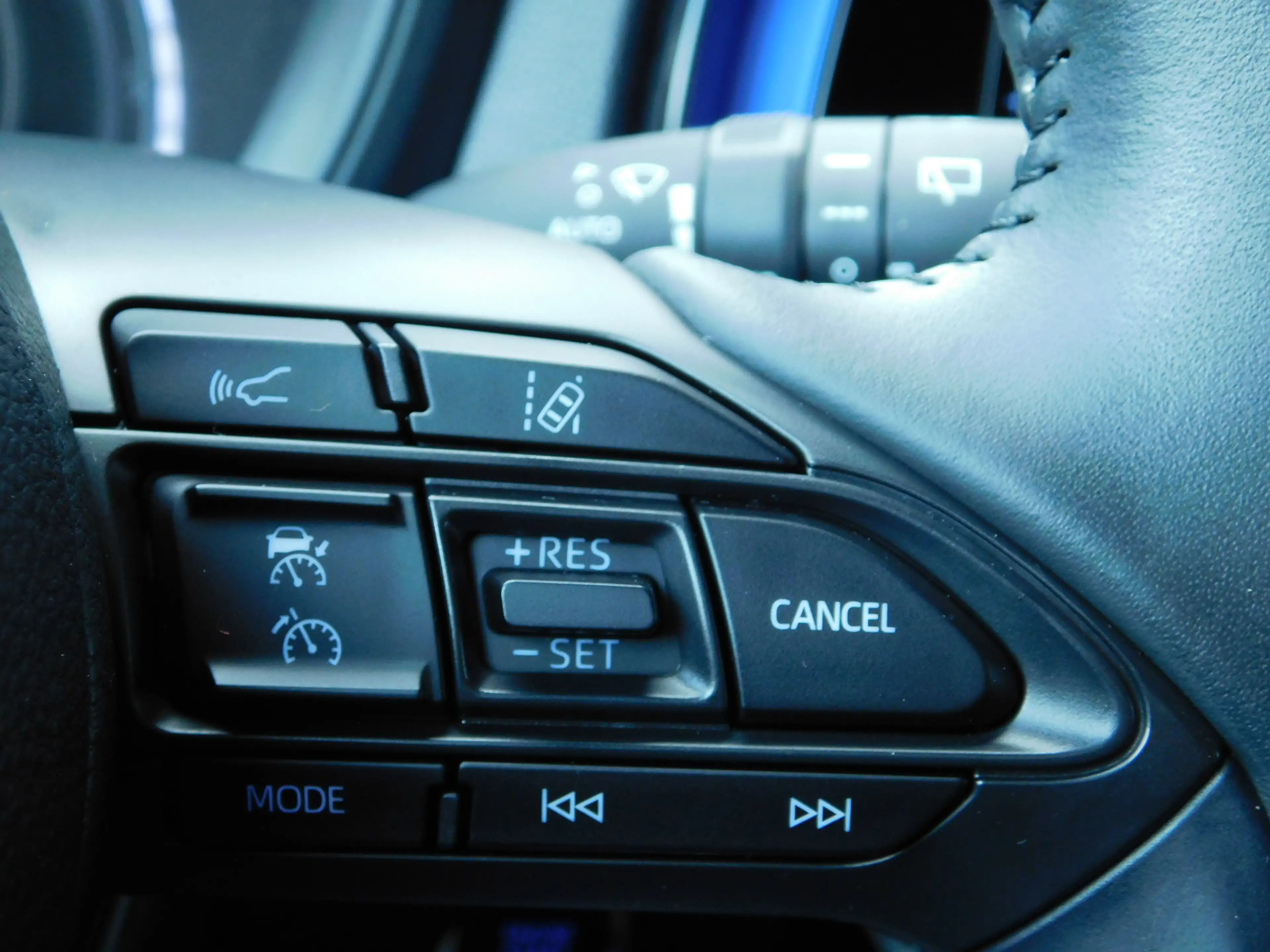 Toyota Aygo X 1.0 VVT-i MT Envy | JBL | PDC — photo 23