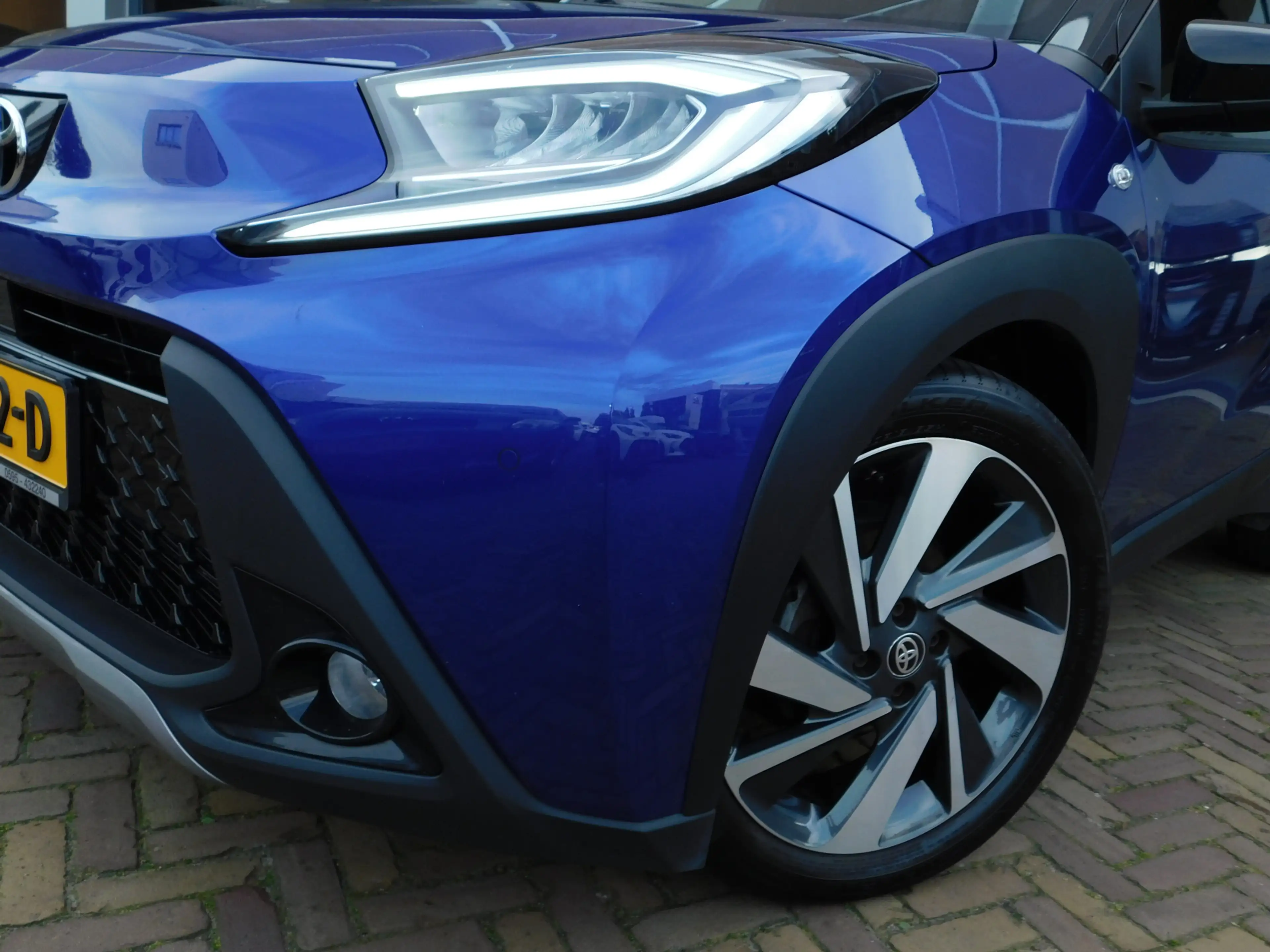 Toyota Aygo X 1.0 VVT-i MT Envy | JBL | PDC — photo 2