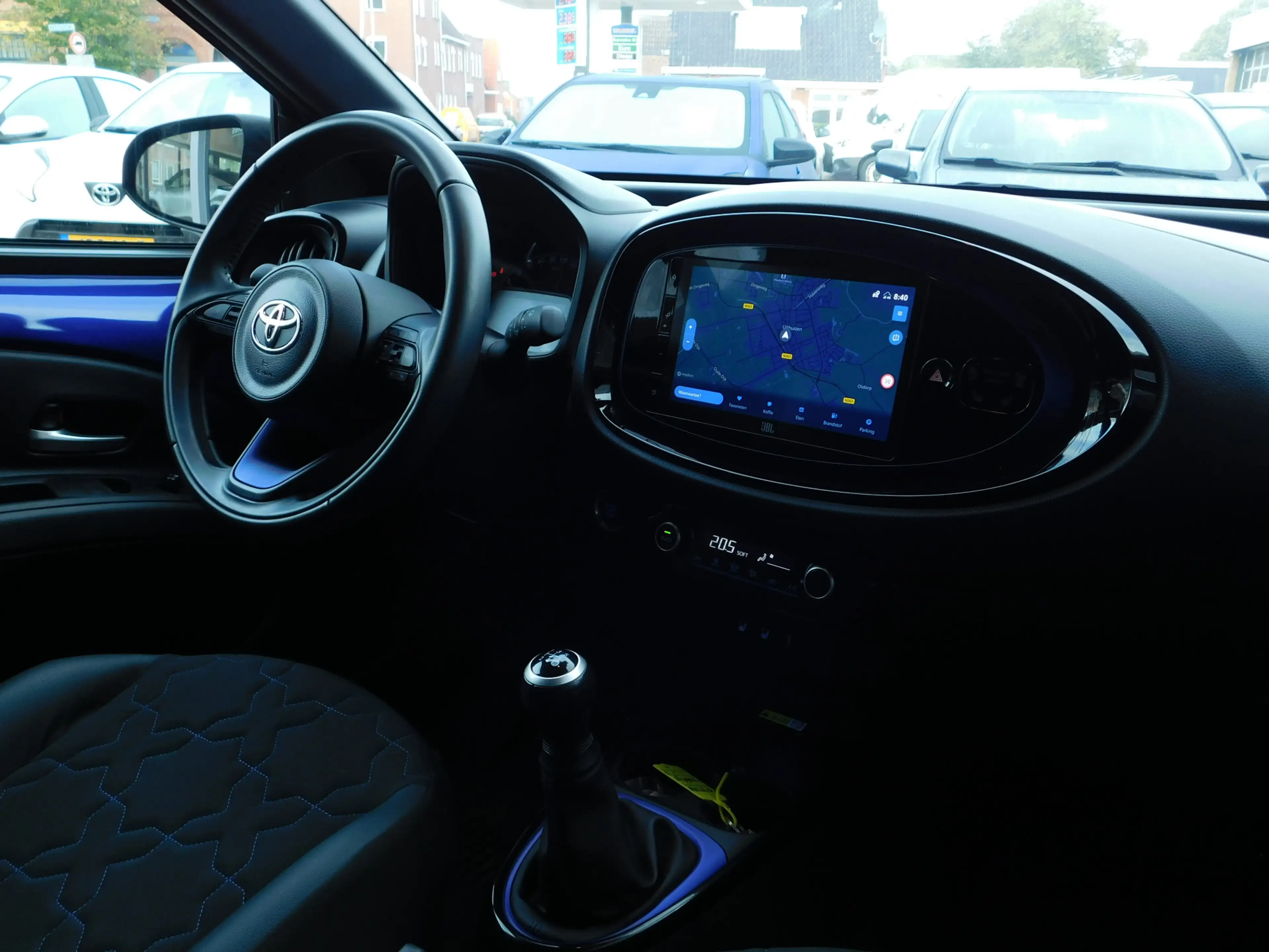 Toyota Aygo X 1.0 VVT-i MT Envy | JBL | PDC — photo 11