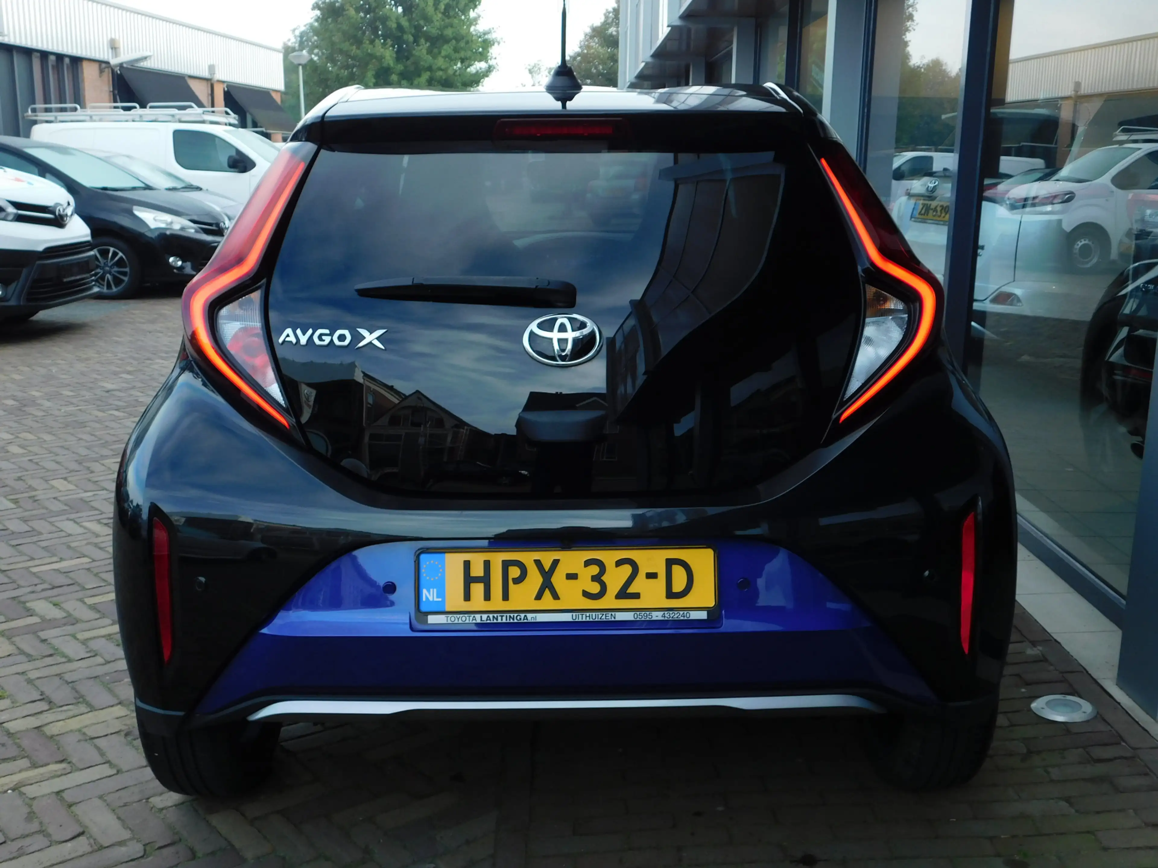 Toyota Aygo X 1.0 VVT-i MT Envy | JBL | PDC — photo 6