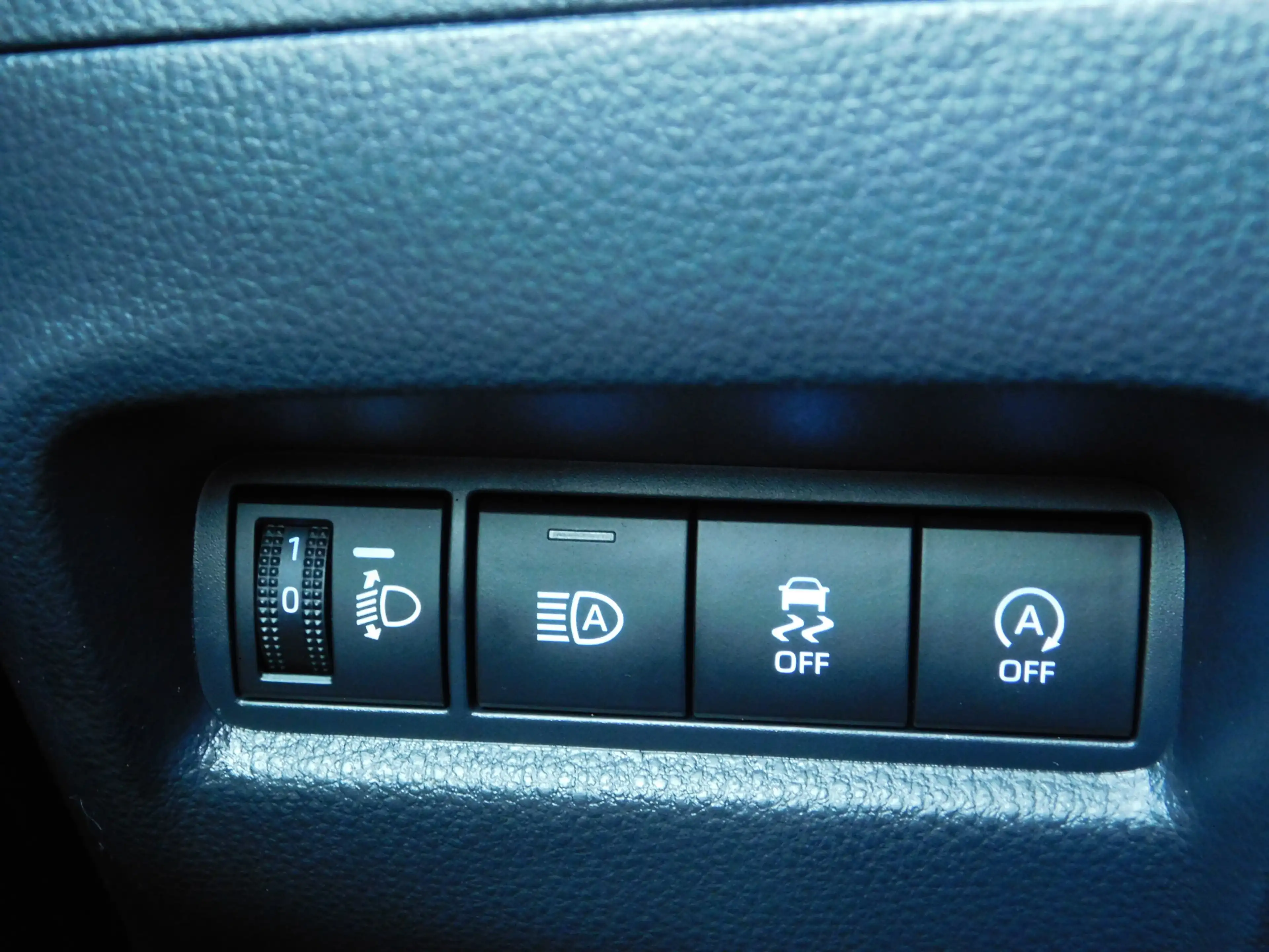 Toyota Aygo X 1.0 VVT-i MT Envy | JBL | PDC — photo 24