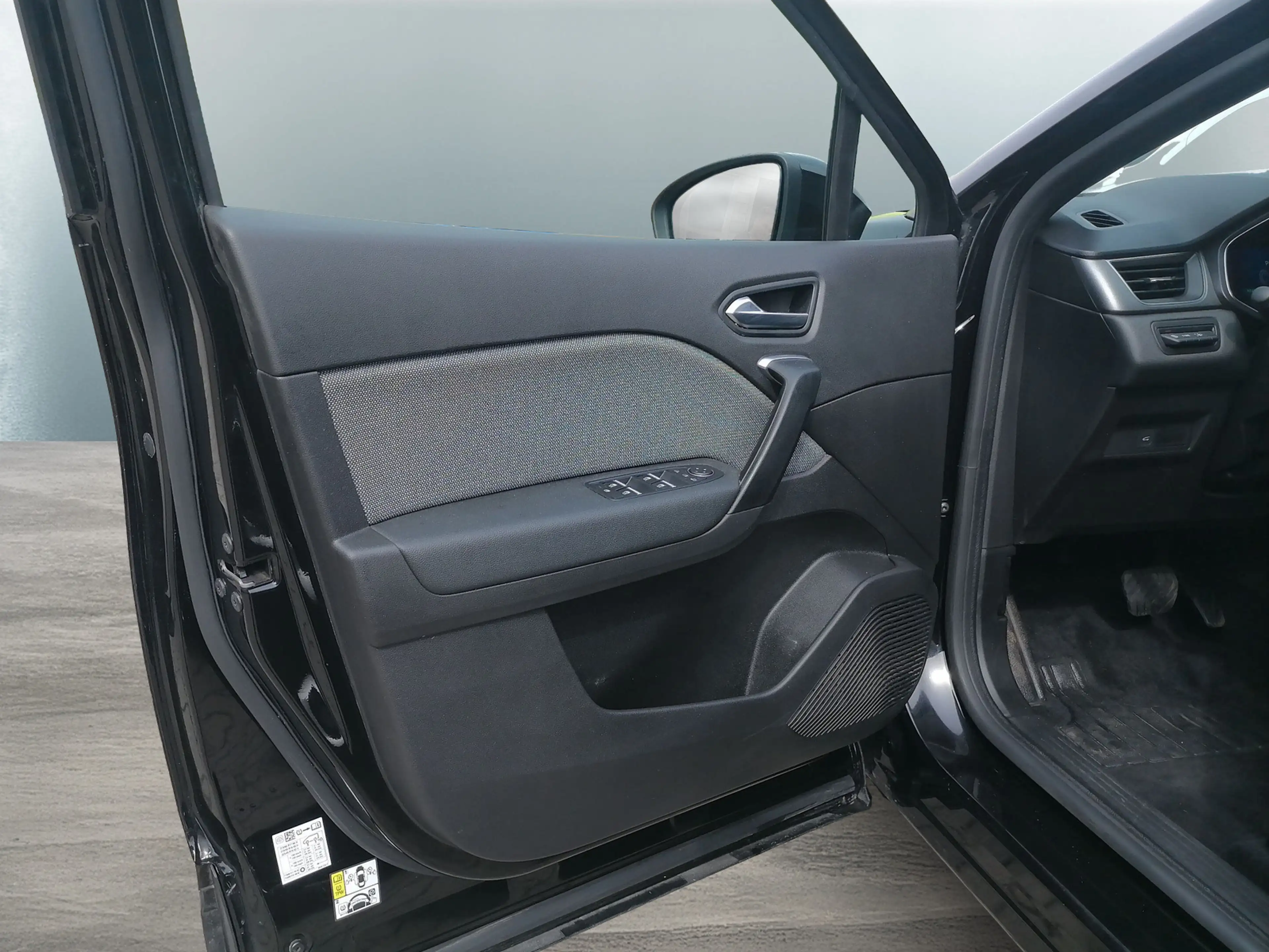 Renault Symbioz Techno E-Tech Full Hybrid 160 — photo 11