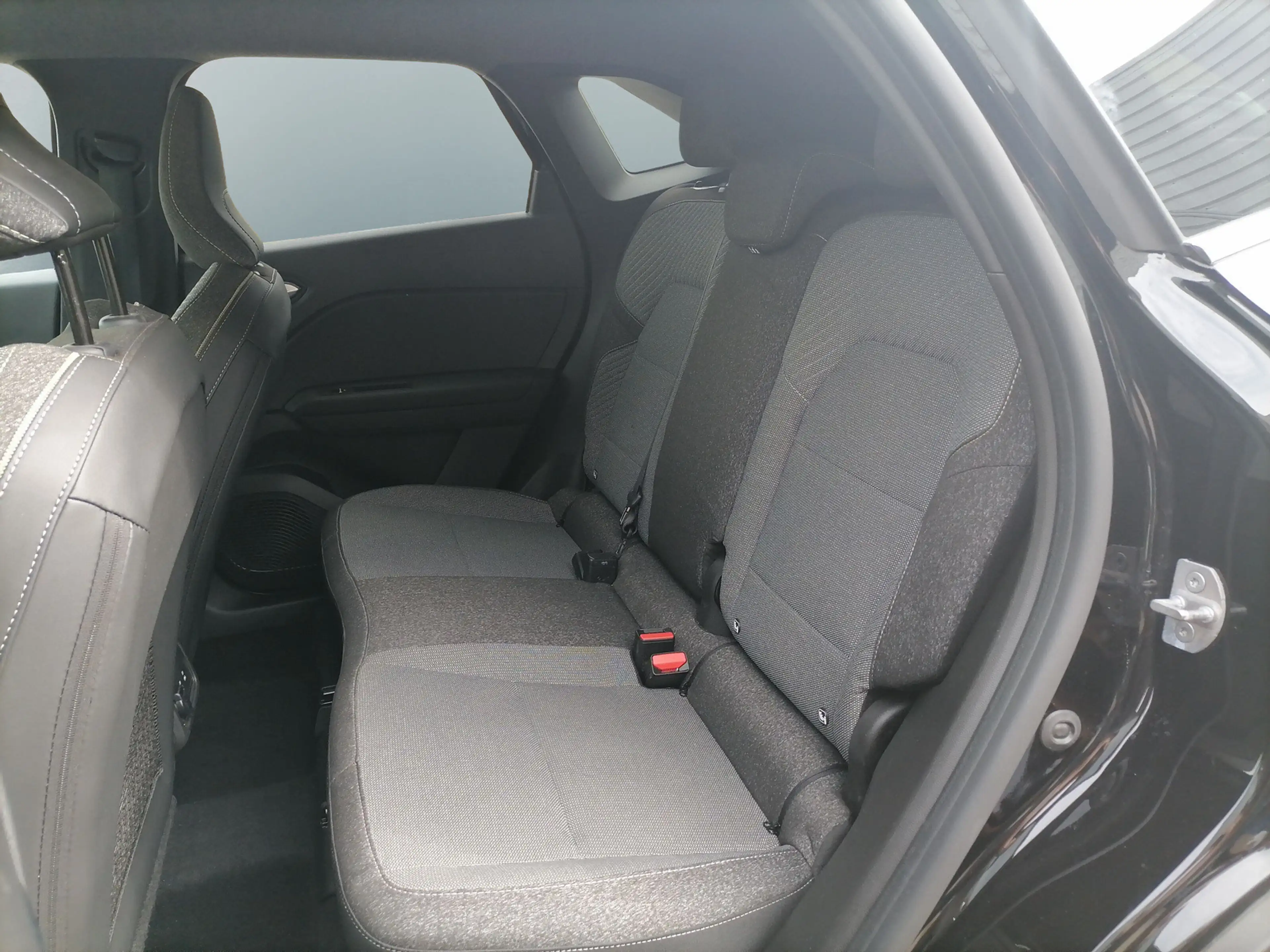 Renault Symbioz Techno E-Tech Full Hybrid 160 — photo 9